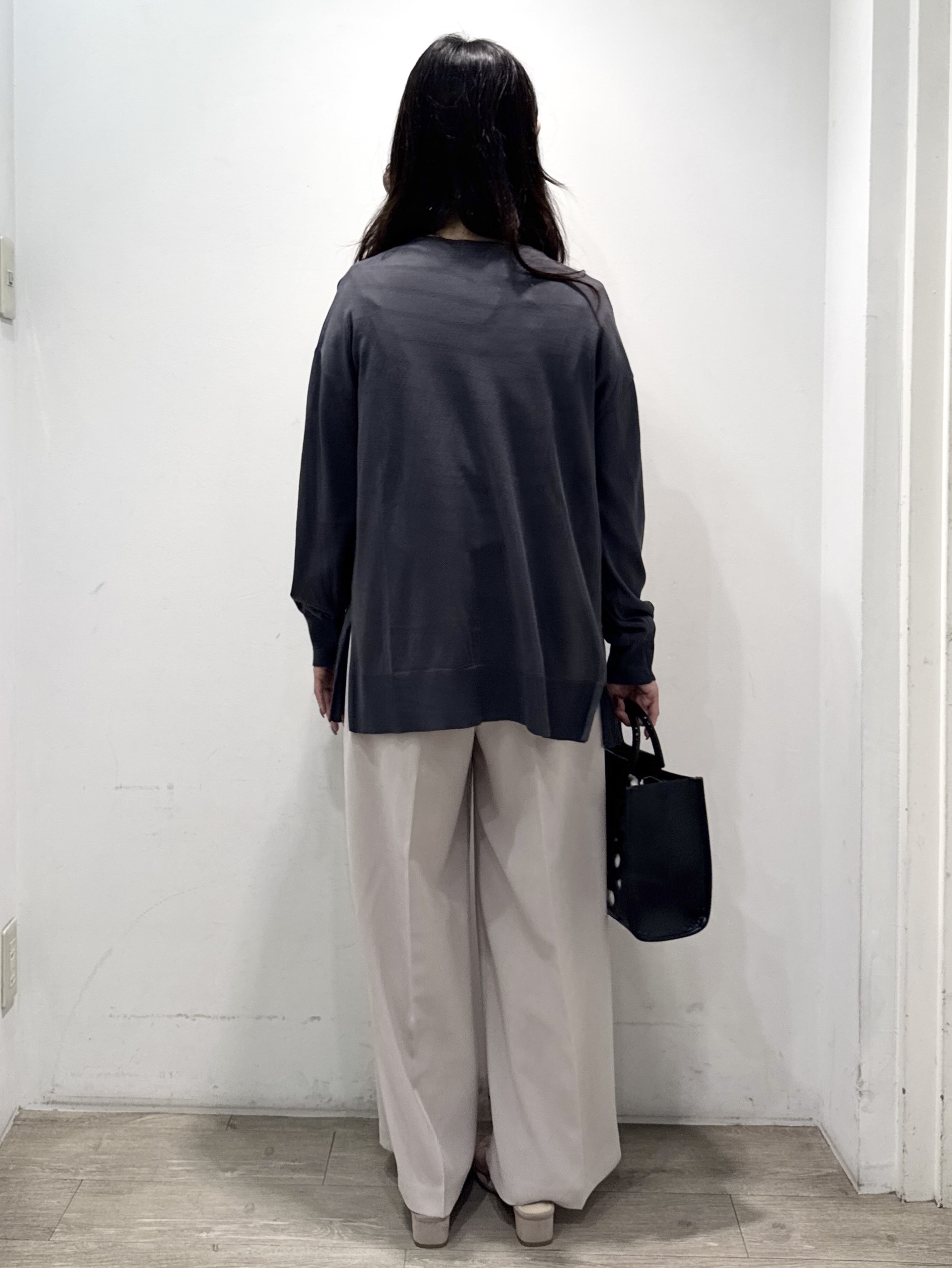 yuicciさんの「OPAQUE.CLIP｜【接触冷感】ニットカーディガン《洗濯機OK／抗ピリング》」を使ったコーディネート