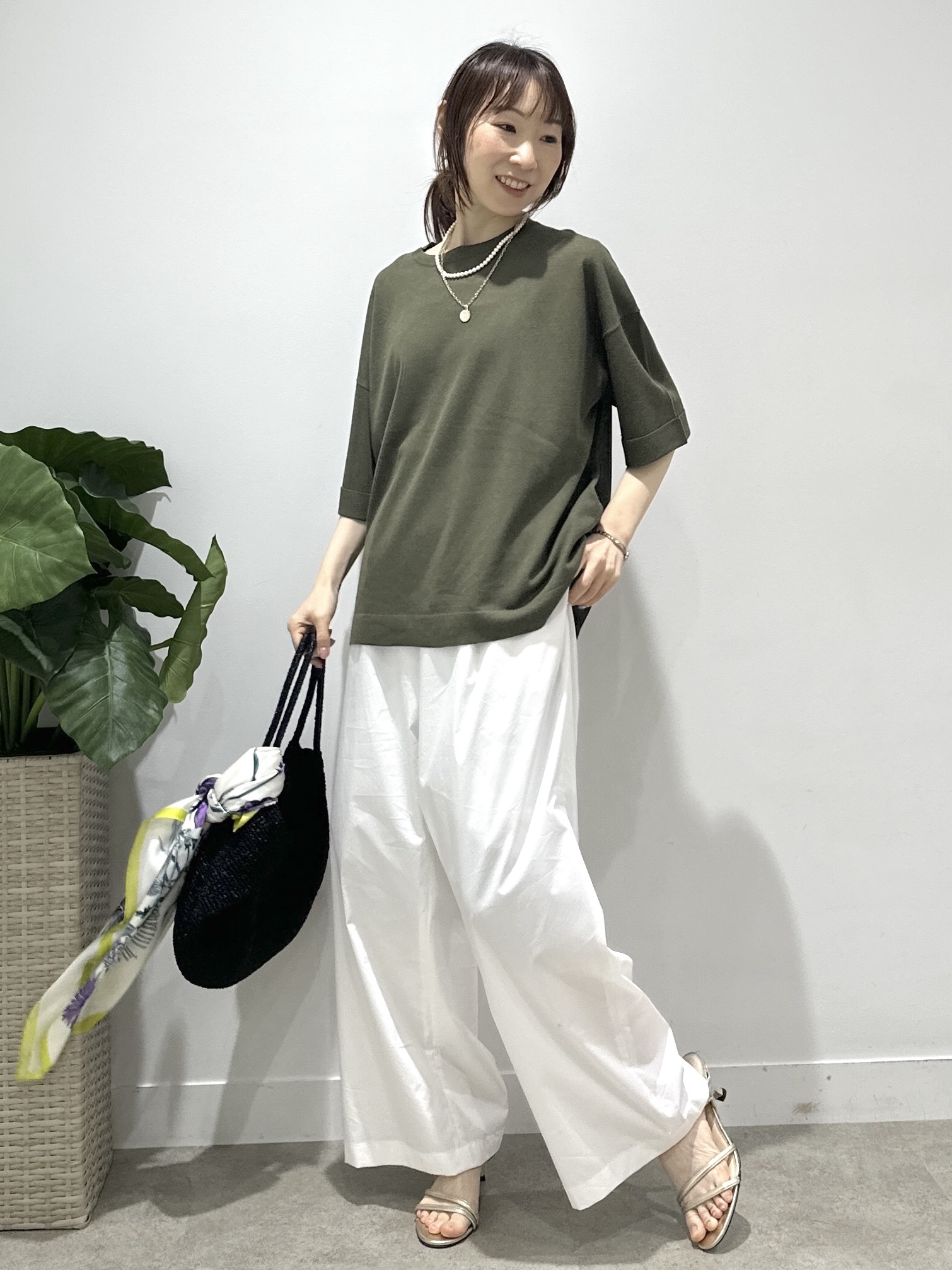 Miwaさんの「UNTITLED｜【アンサンブル可/シアー】リネンエステルカーディガン」を使ったコーディネート
