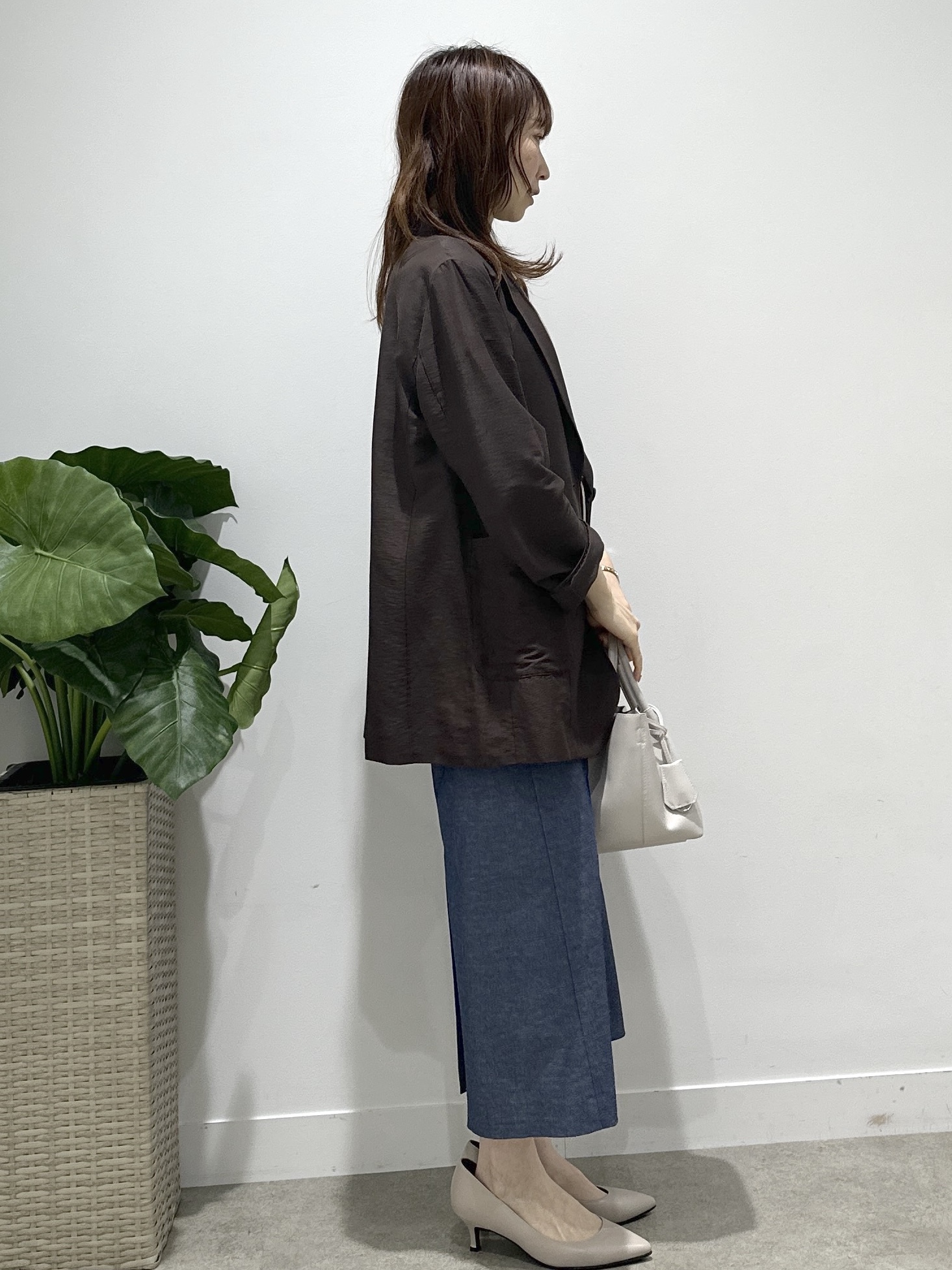 Miwaさんの「UNTITLED｜◆【程よいシアー感/洗える】エアリーバイオジャケット」を使ったコーディネート