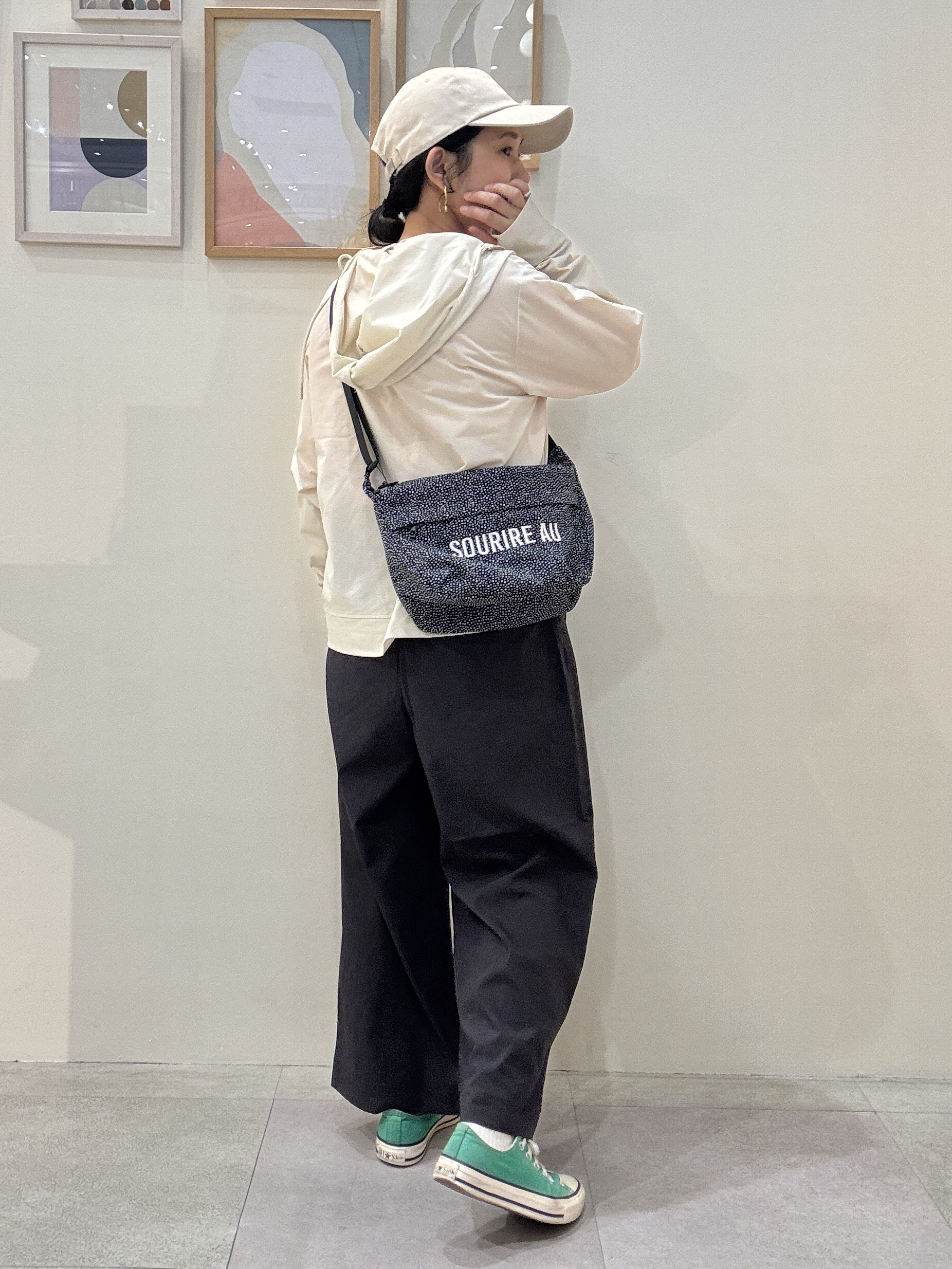 たけぴさんの「SHOO･LA･RUE｜【UV/洗濯機可】日焼け対策も快適に 指穴つき ジップパーカー」を使ったコーディネート