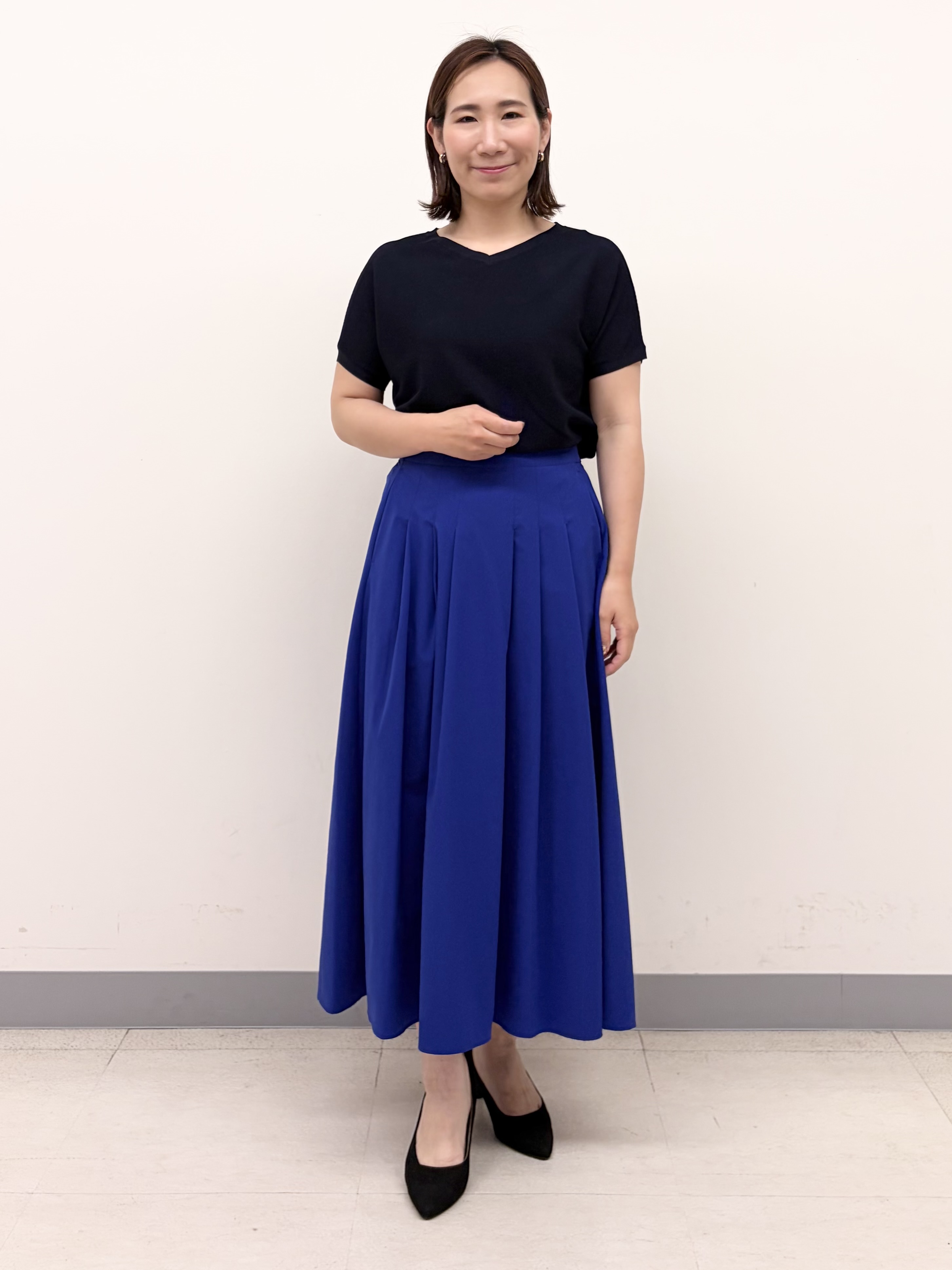 YUKARIさんの「INDIVI｜【洗える】ガーター編みVネックニットT」を使ったコーディネート