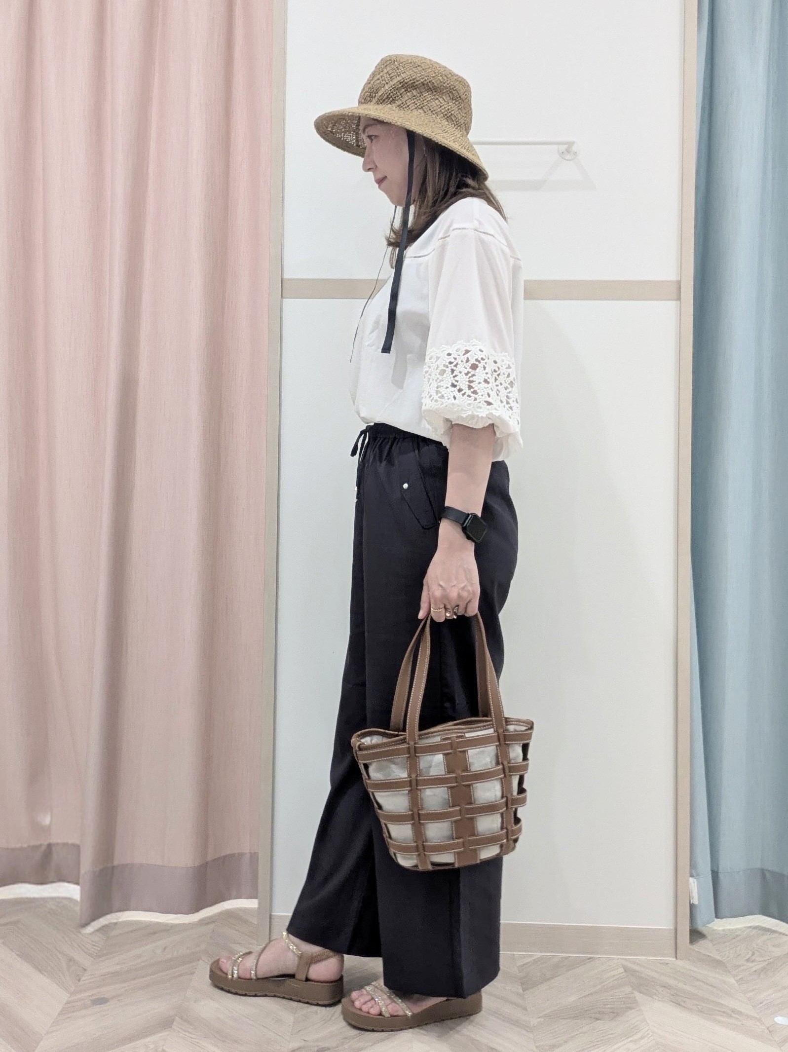 miyuさんの「SHOO･LA･RUE｜【高レビュー/S-LL/洗濯機可/セットアップ可】着丈選べる 軽凛(かろりん) フラップイージーパン」を使ったコーディネート