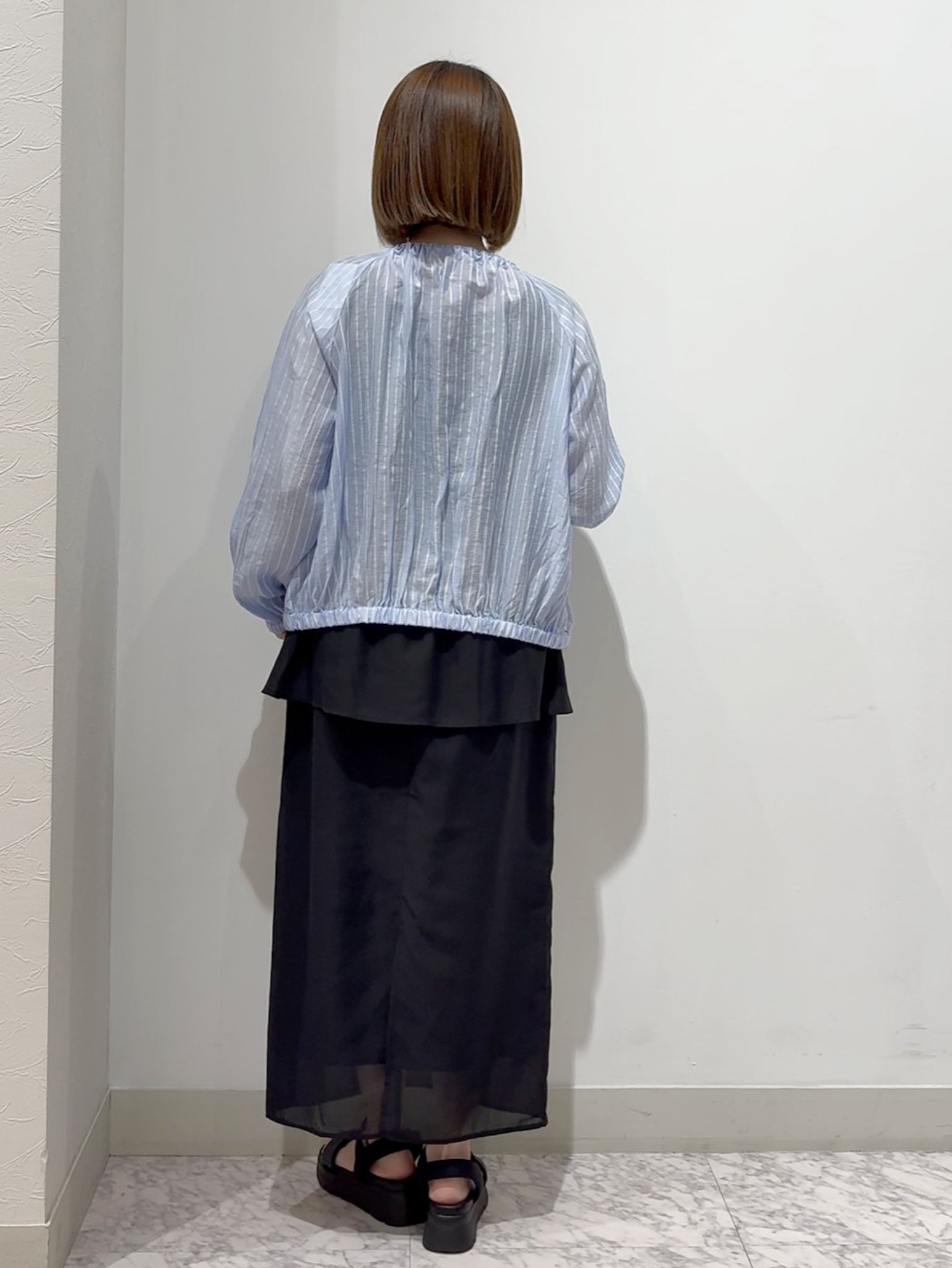 しかっちさんの「grove｜気温調整にも◎ブラウス感覚で羽織れるシアーブルゾン」を使ったコーディネート