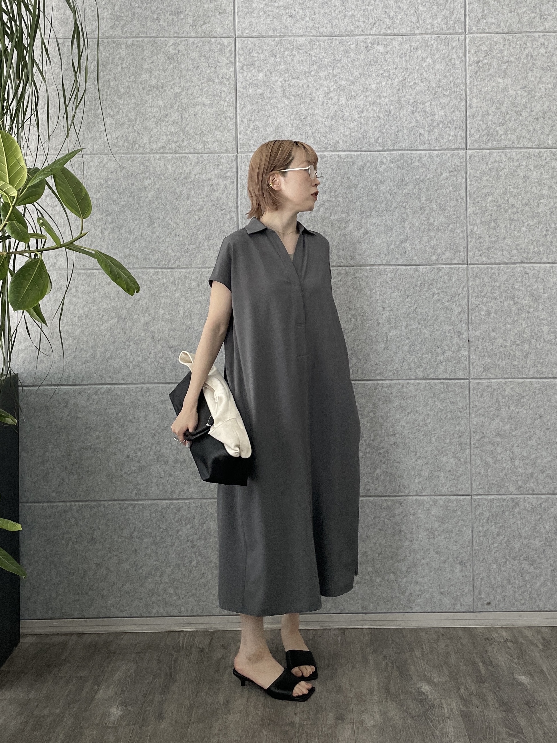 mikuさんの「INDIVI｜Comfy SET UP｜スキッパーワンピース【通勤／接触冷感／UVカット】」を使ったコーディネート