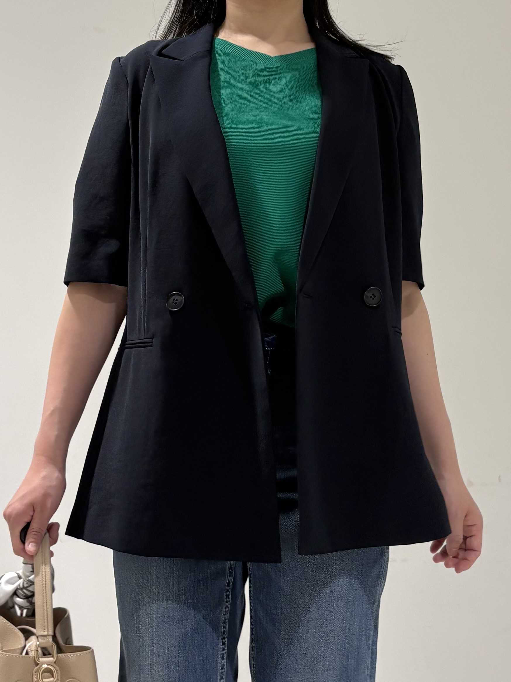 momokoさんの「INDIVI｜【洗える】ガーター編みVネックニットT」を使ったコーディネート