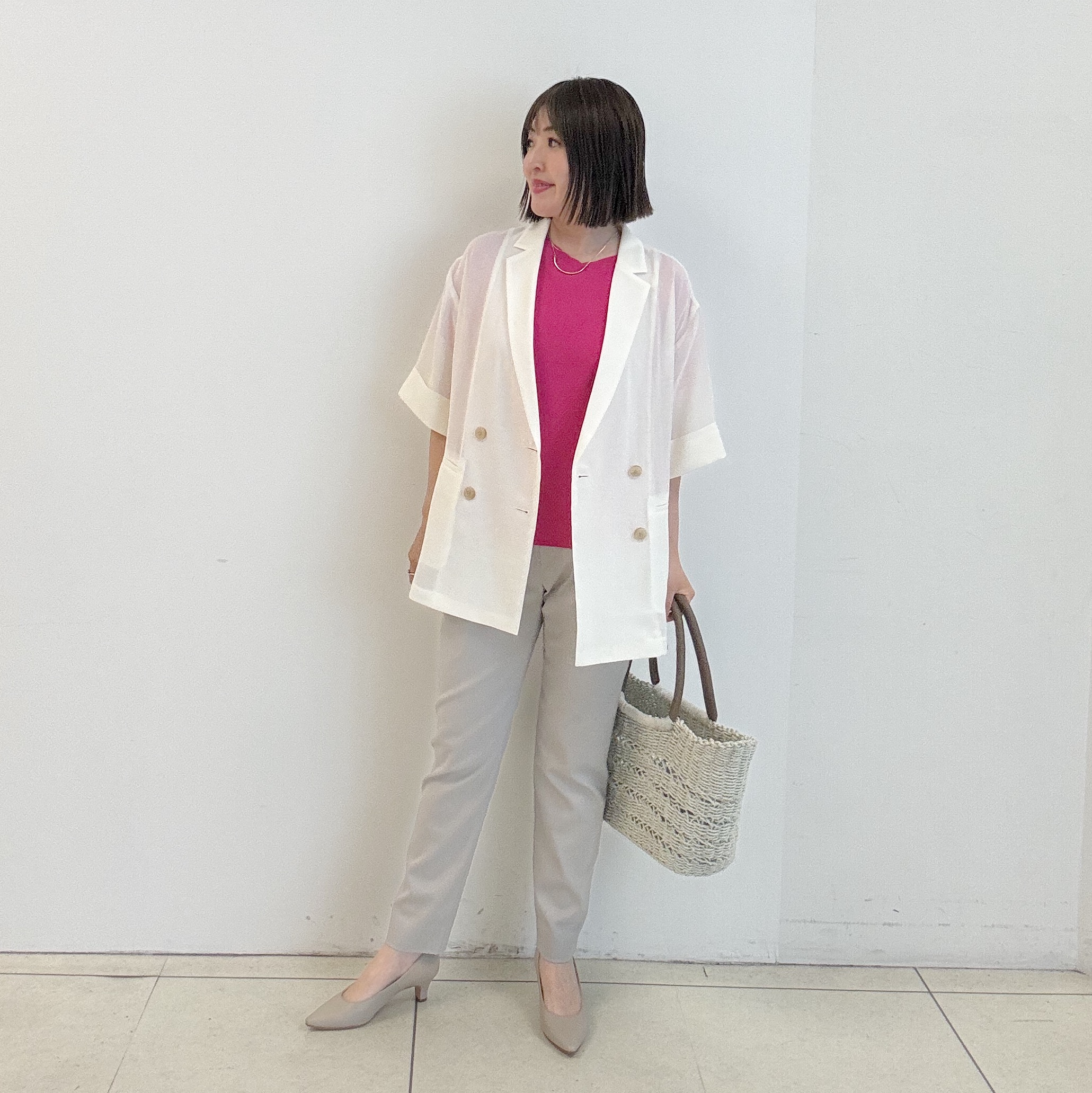 yoshiyaさんの「INDIVI｜【透かし編み】ペーパーヤーン バスケットバッグ」を使ったコーディネート