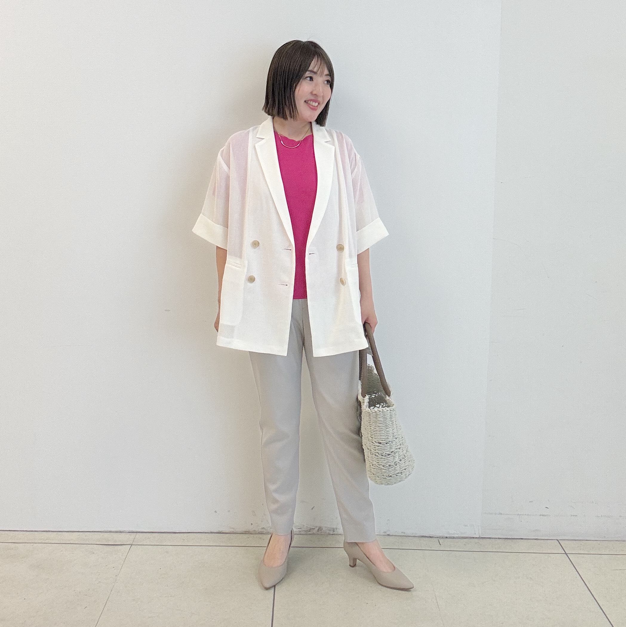yoshiyaさんの「INDIVI｜【透かし編み】ペーパーヤーン バスケットバッグ」を使ったコーディネート