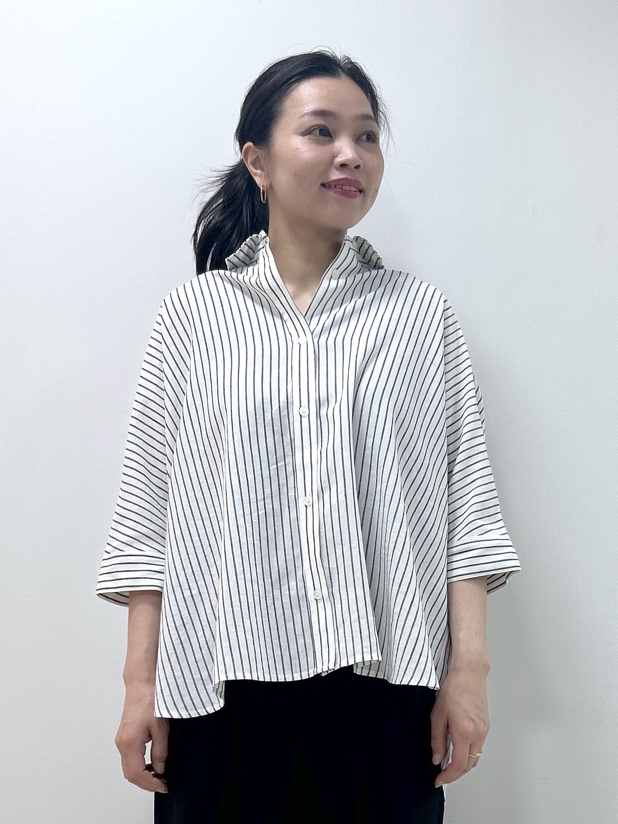 Kaiさんの「Dessin｜【セットアップ可/洗える】リネンブレンドドルマンシャツ」を使ったコーディネート