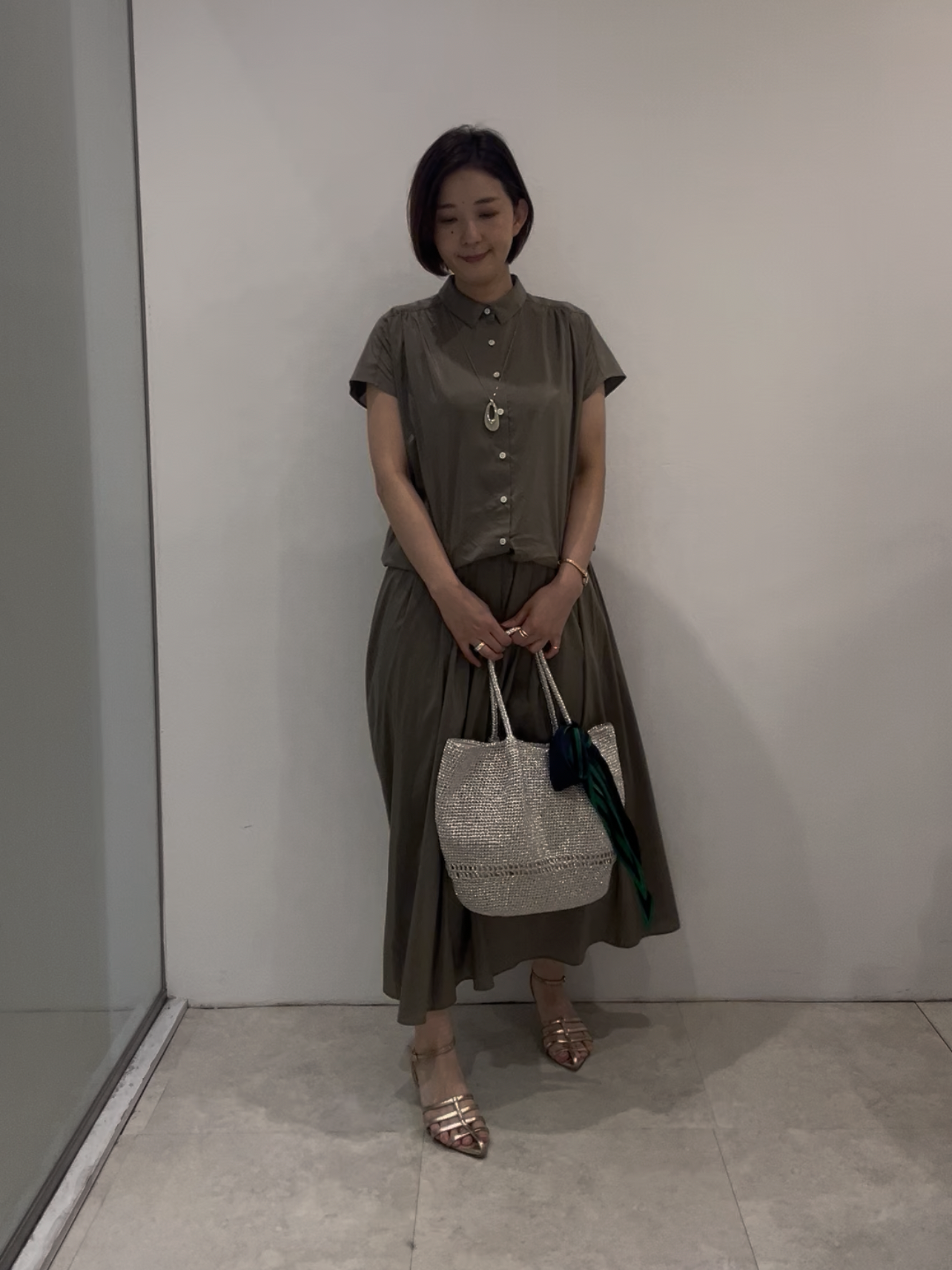 まどかさんの「UNTITLED｜【セットアップ可/軽量/清涼感】ローンギャザーブラウス」を使ったコーディネート