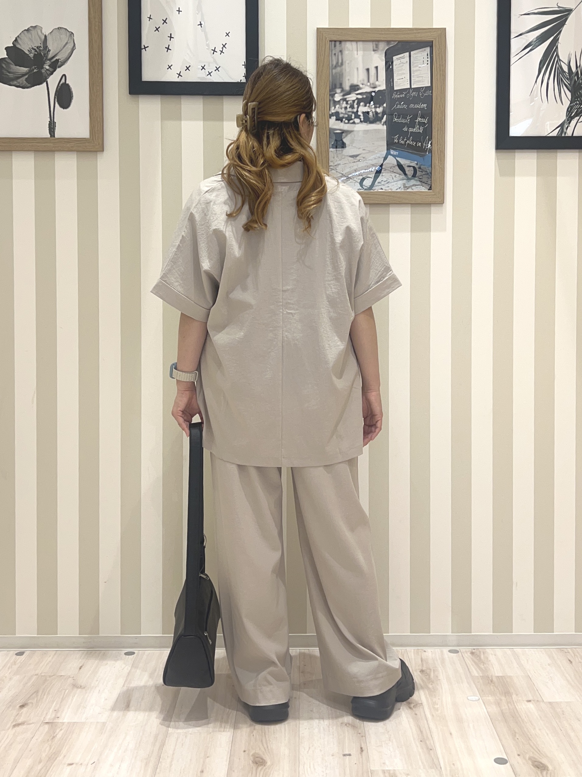mさんの「SHOO･LA･RUE｜【高レビュー/洗濯機可/セットアップ可】軽凛(かろりん) 半袖ジャケット」を使ったコーディネート