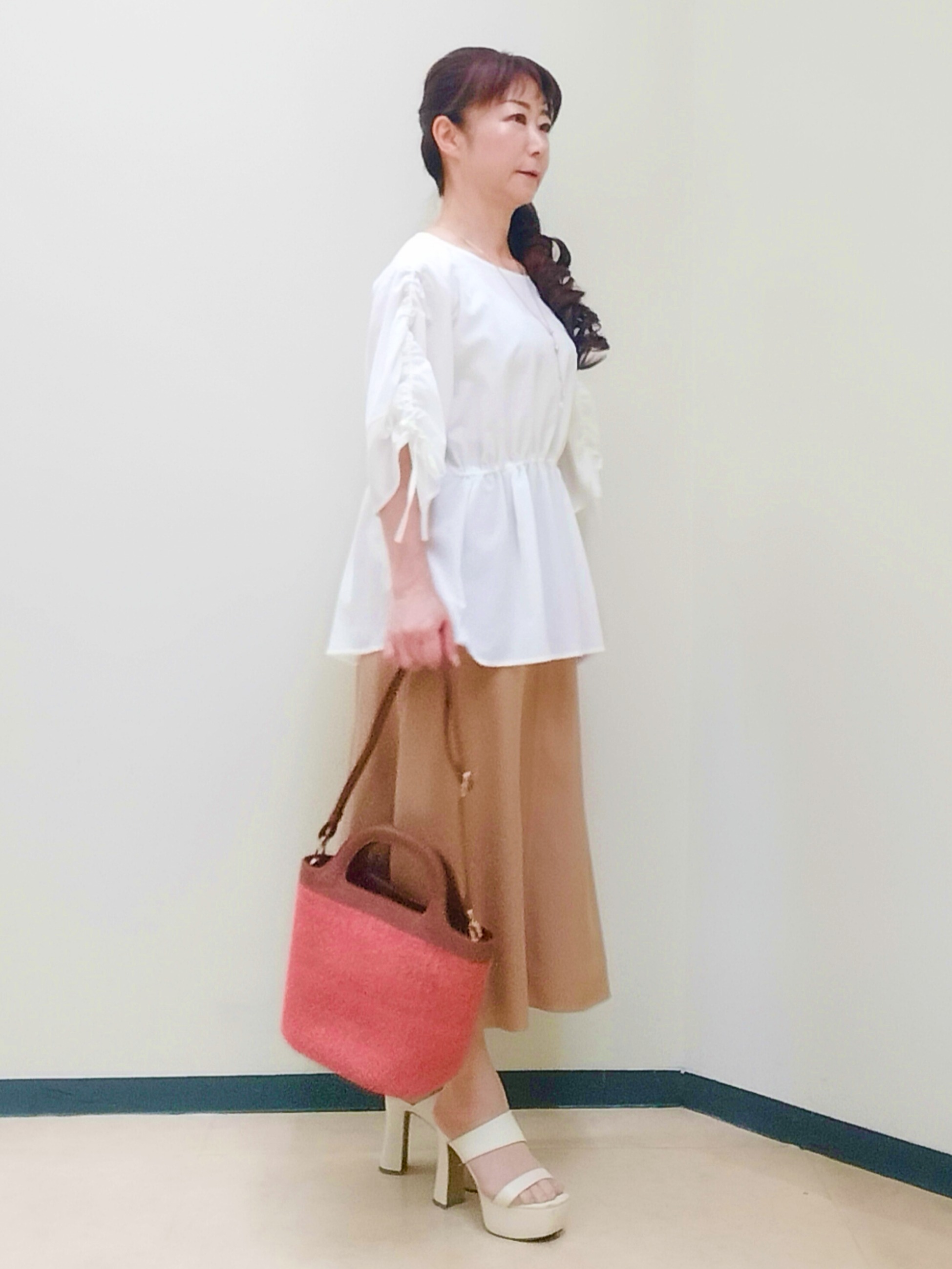 花さんの「Reflect｜【マシンウォッシャブル】ウエストギャザーブラウス」を使ったコーディネート