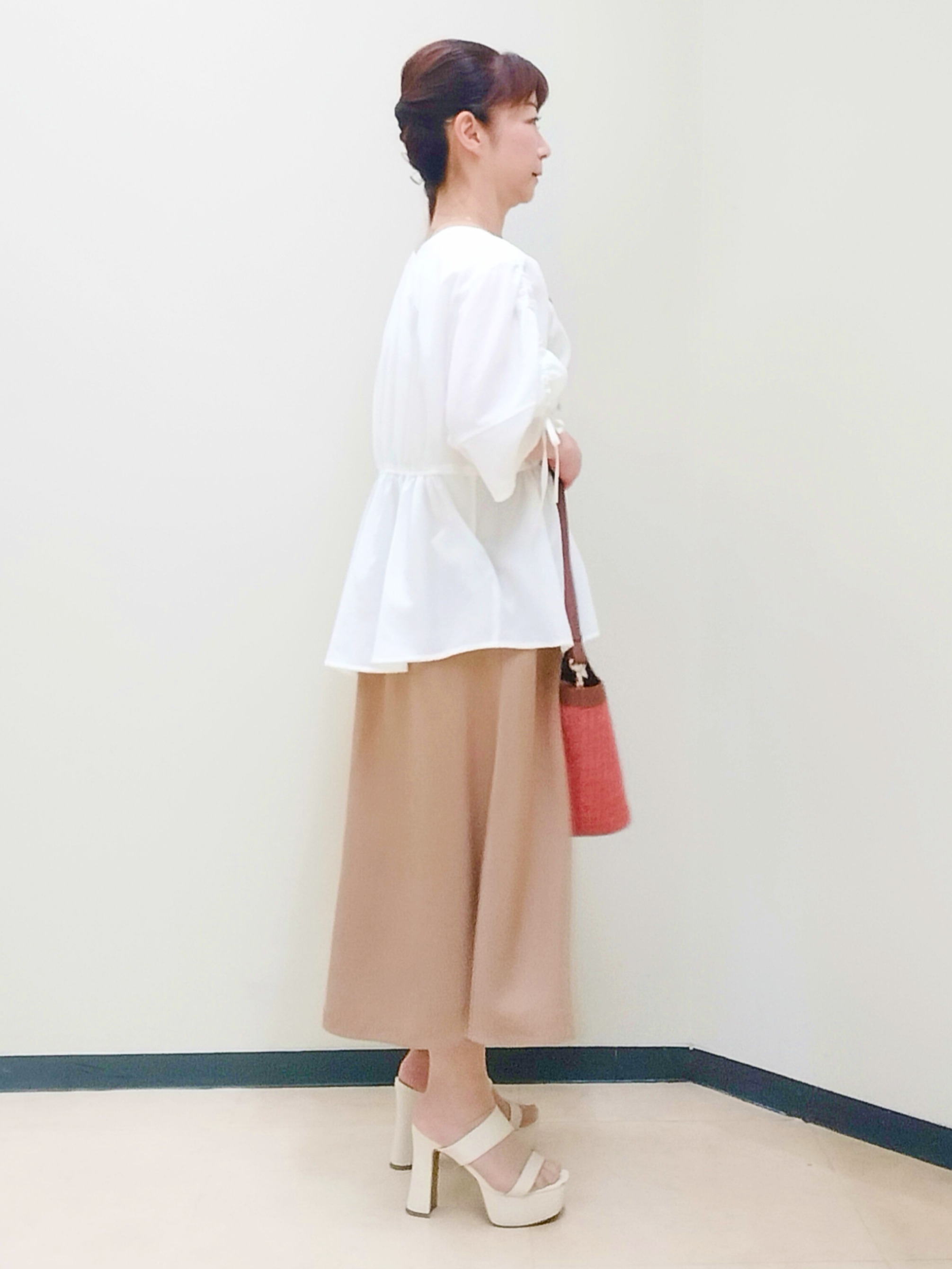 花さんの「Reflect｜【マシンウォッシャブル】ウエストギャザーブラウス」を使ったコーディネート