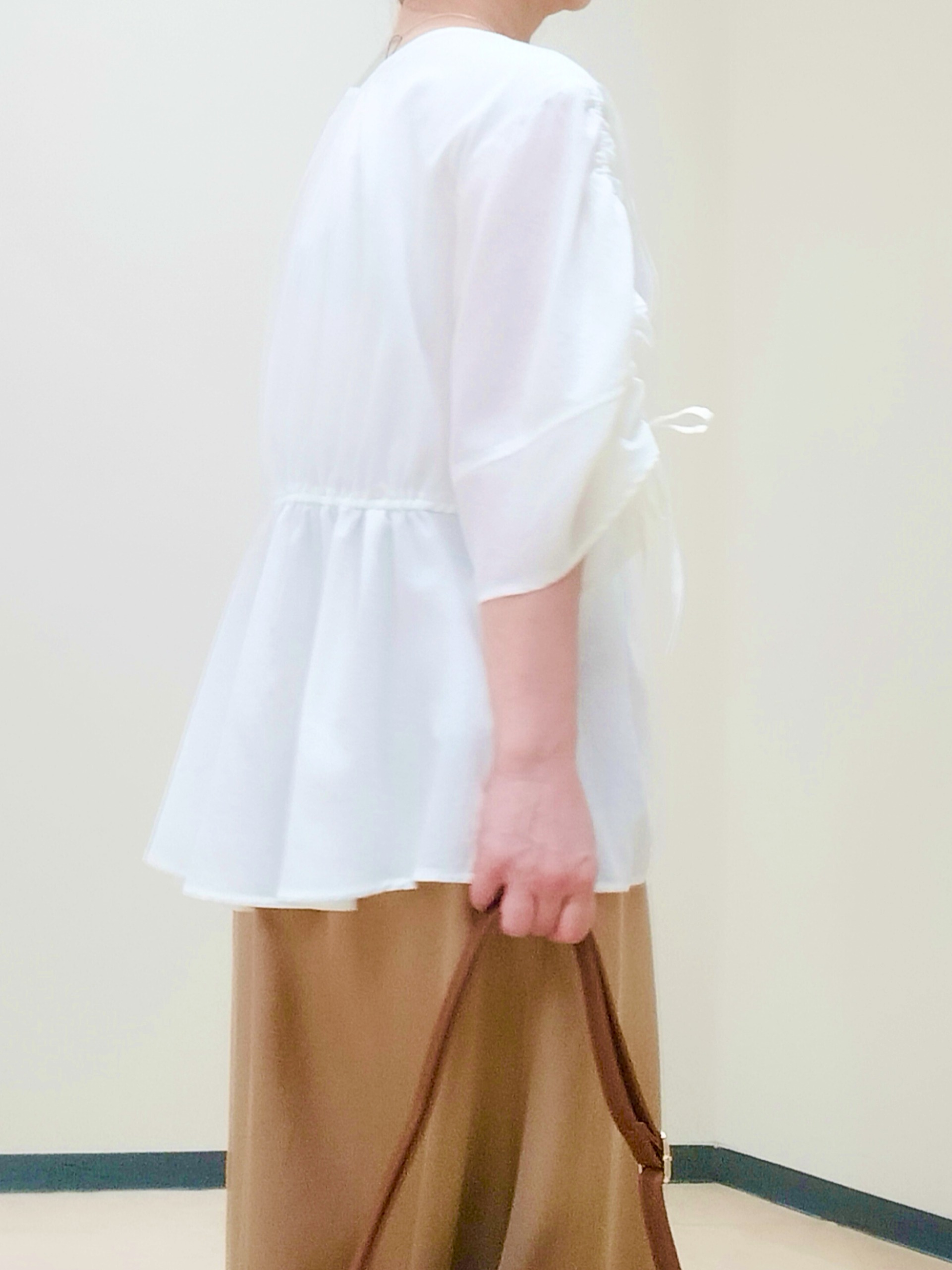 花さんの「Reflect｜【マシンウォッシャブル】ウエストギャザーブラウス」を使ったコーディネート