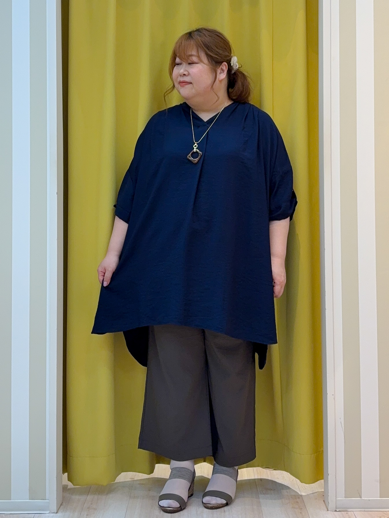 kotoさんさんの「SHOO･LA･RUE｜【S-LL/洗濯機可】気になる体型すっぽり隠す スキッパードルマンチュニック」を使ったコーディネート