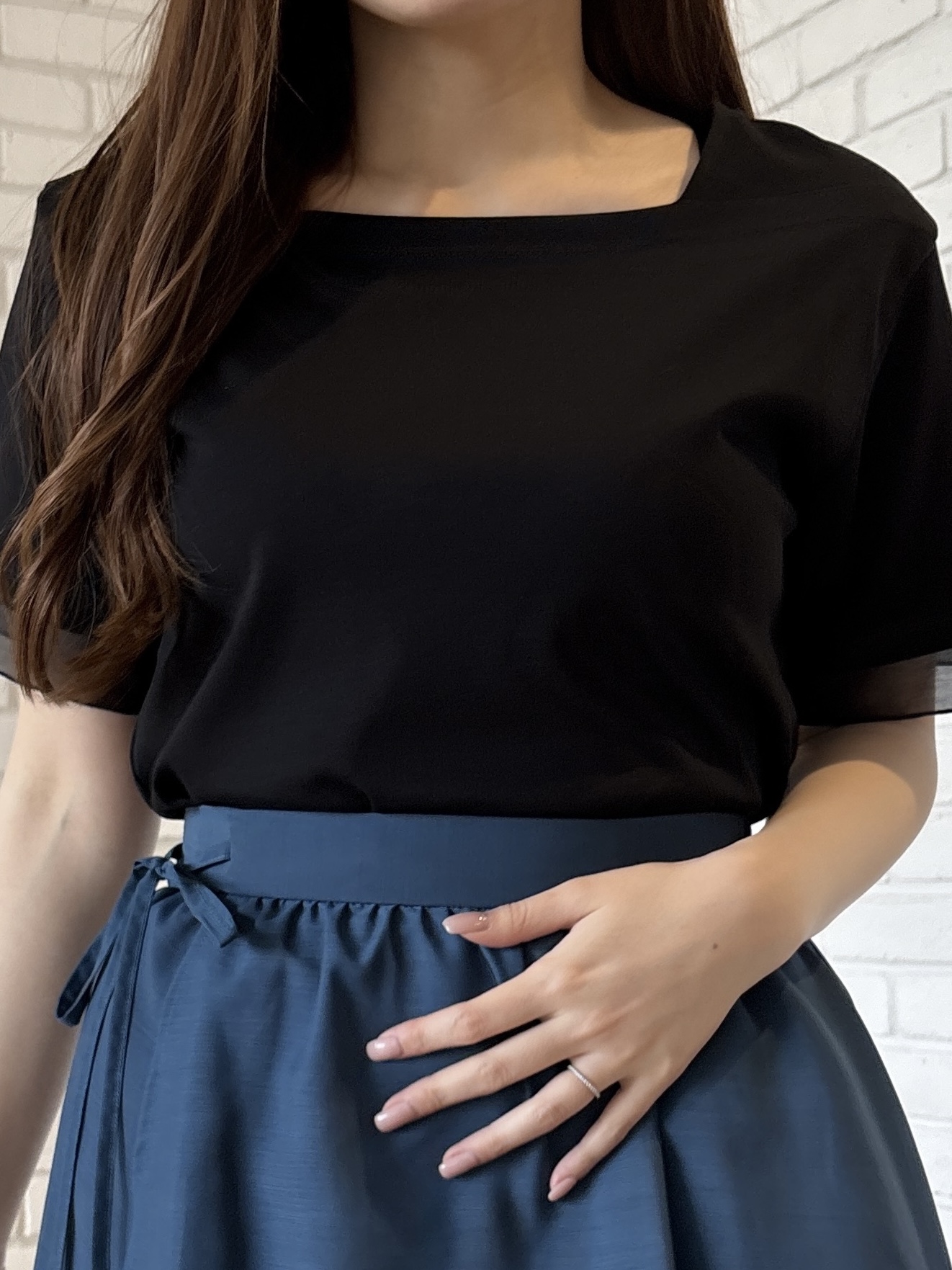 sayaさんの「grove｜【二の腕カバー/UVカット】袖口シアースクエアネックTシャツ」を使ったコーディネート