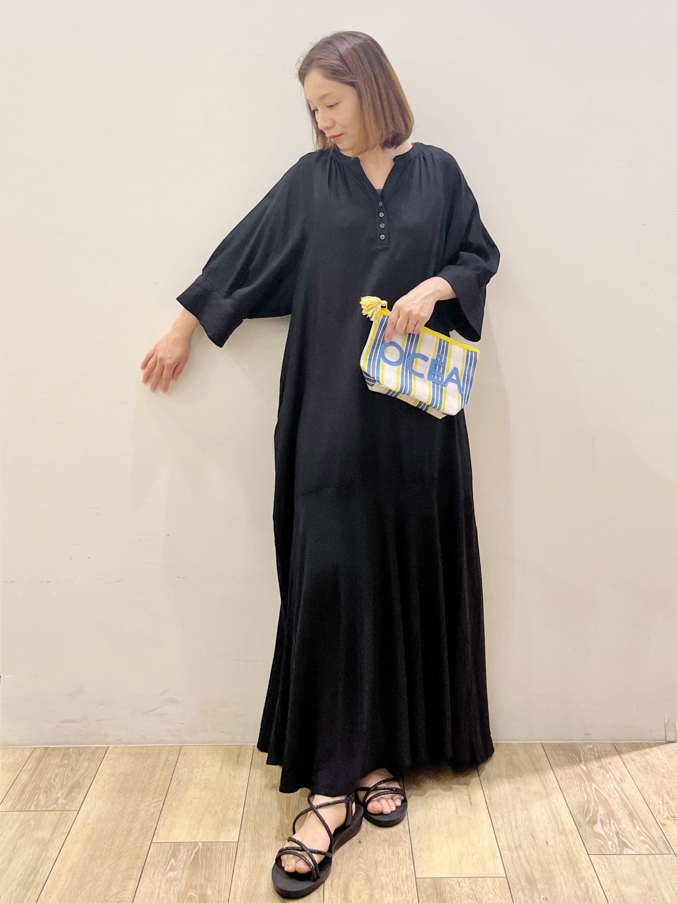 kcさんの「OPAQUE.CLIP｜キーネックロングワンピース【洗える】」を使ったコーディネート