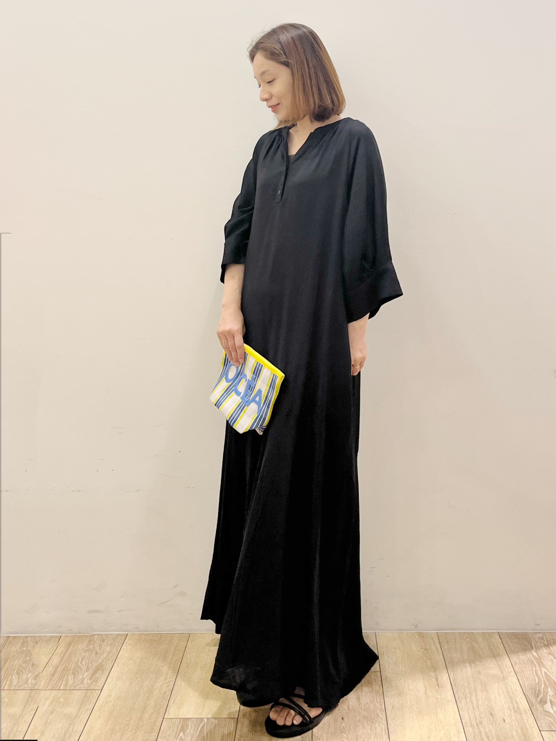 kcさんの「OPAQUE.CLIP｜キーネックロングワンピース【洗える】」を使ったコーディネート