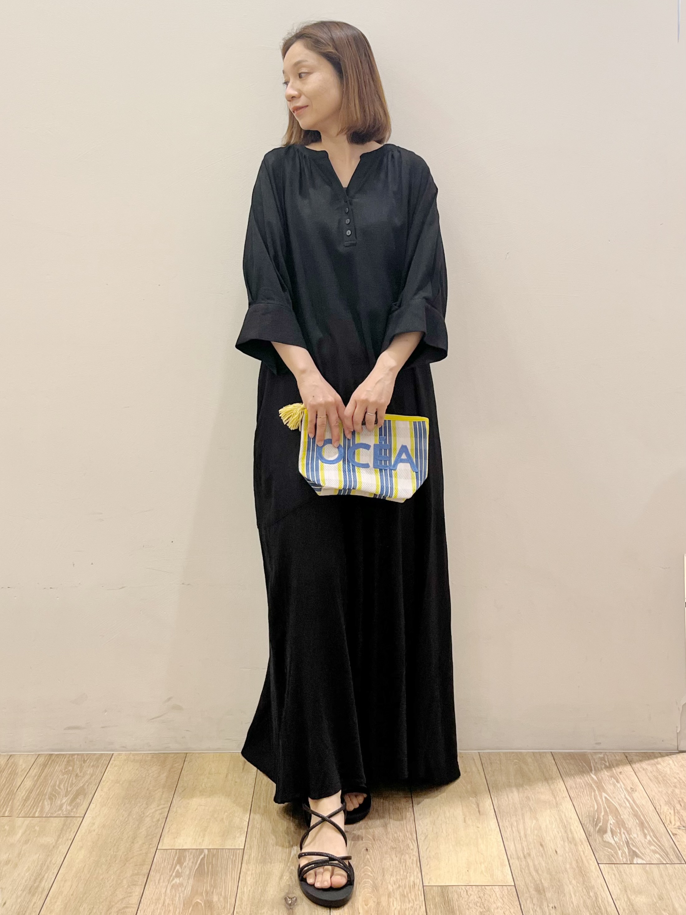 kcさんの「OPAQUE.CLIP｜キーネックロングワンピース【洗える】」を使ったコーディネート