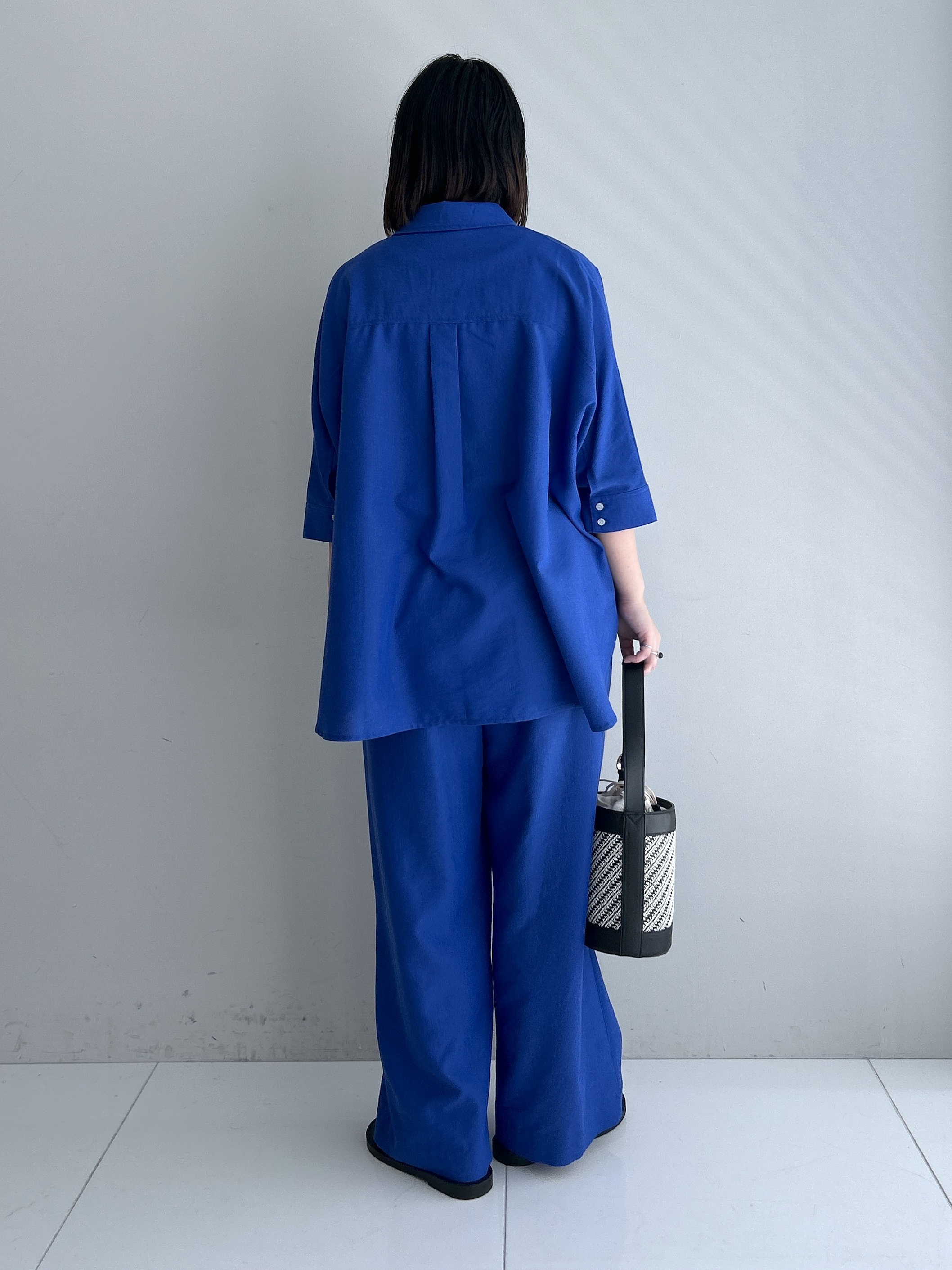 Hirokaさんの「Dessin｜【セットアップ可/洗える】リネンブレンドドルマンシャツ」を使ったコーディネート