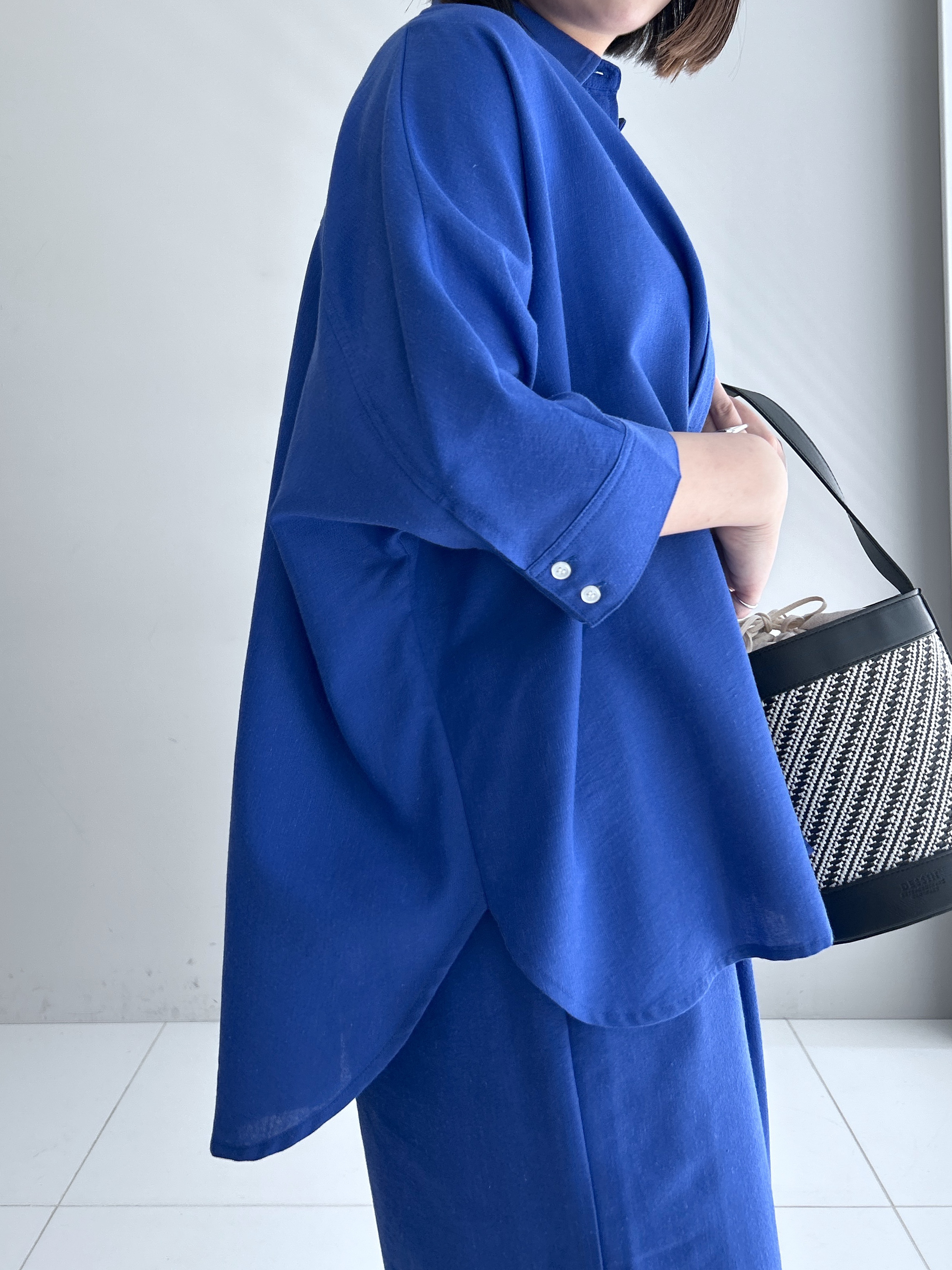 Hirokaさんの「Dessin｜【セットアップ可/洗える】リネンブレンドドルマンシャツ」を使ったコーディネート