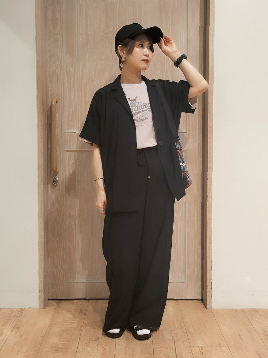 YUKIさんの「SHOO･LA･RUE｜【高レビュー/洗濯機可/セットアップ可】軽凛(かろりん) 半袖ジャケット」を使ったコーディネート