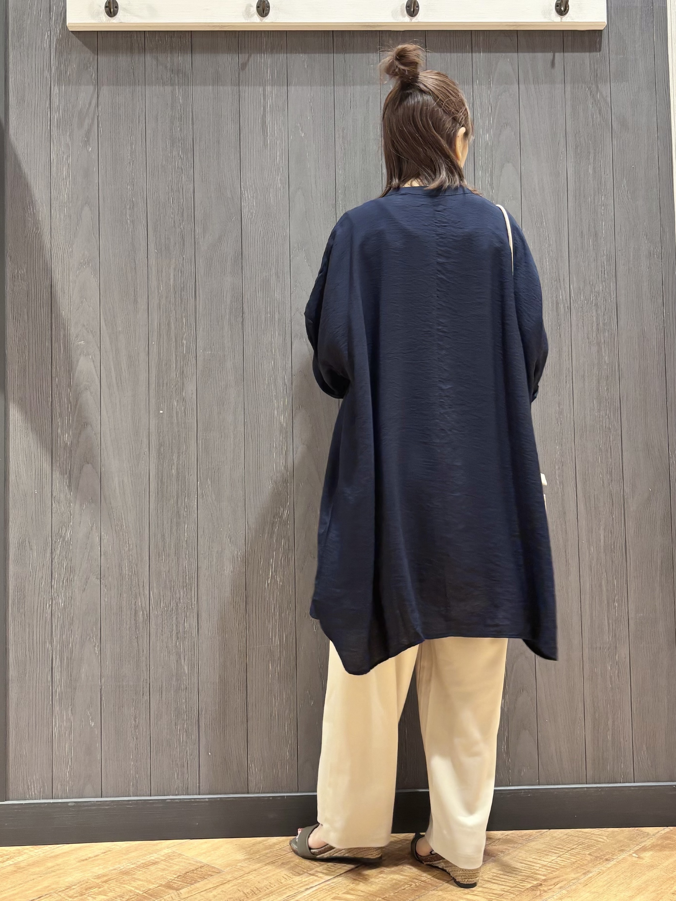 meiさんの「SHOO･LA･RUE｜【S-LL/洗濯機可】気になる体型すっぽり隠す スキッパードルマンチュニック」を使ったコーディネート