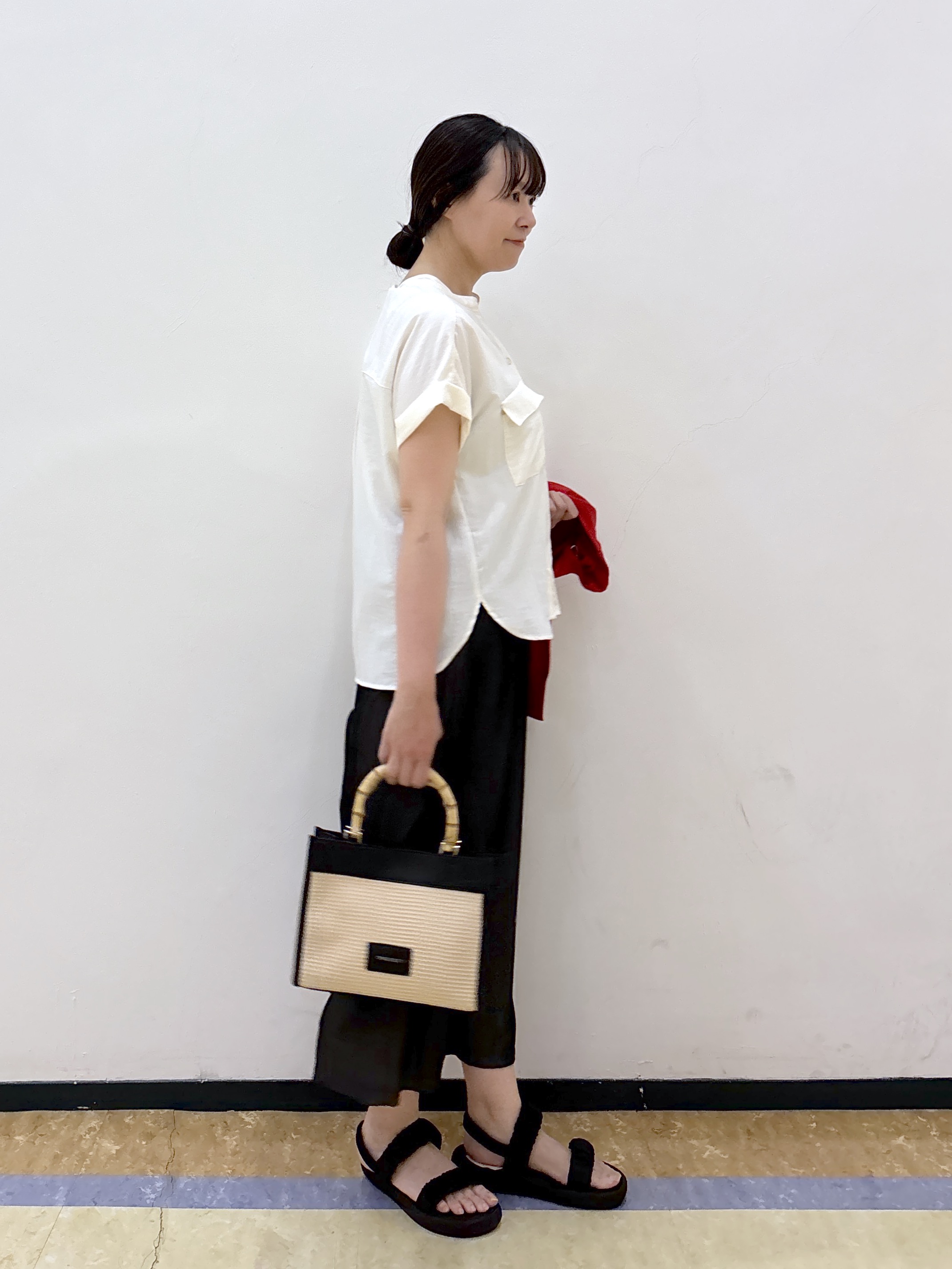 akariさんの「index｜【接触冷感】ビジューボタンカーディガン《抗ピリング／洗濯機OK》」を使ったコーディネート