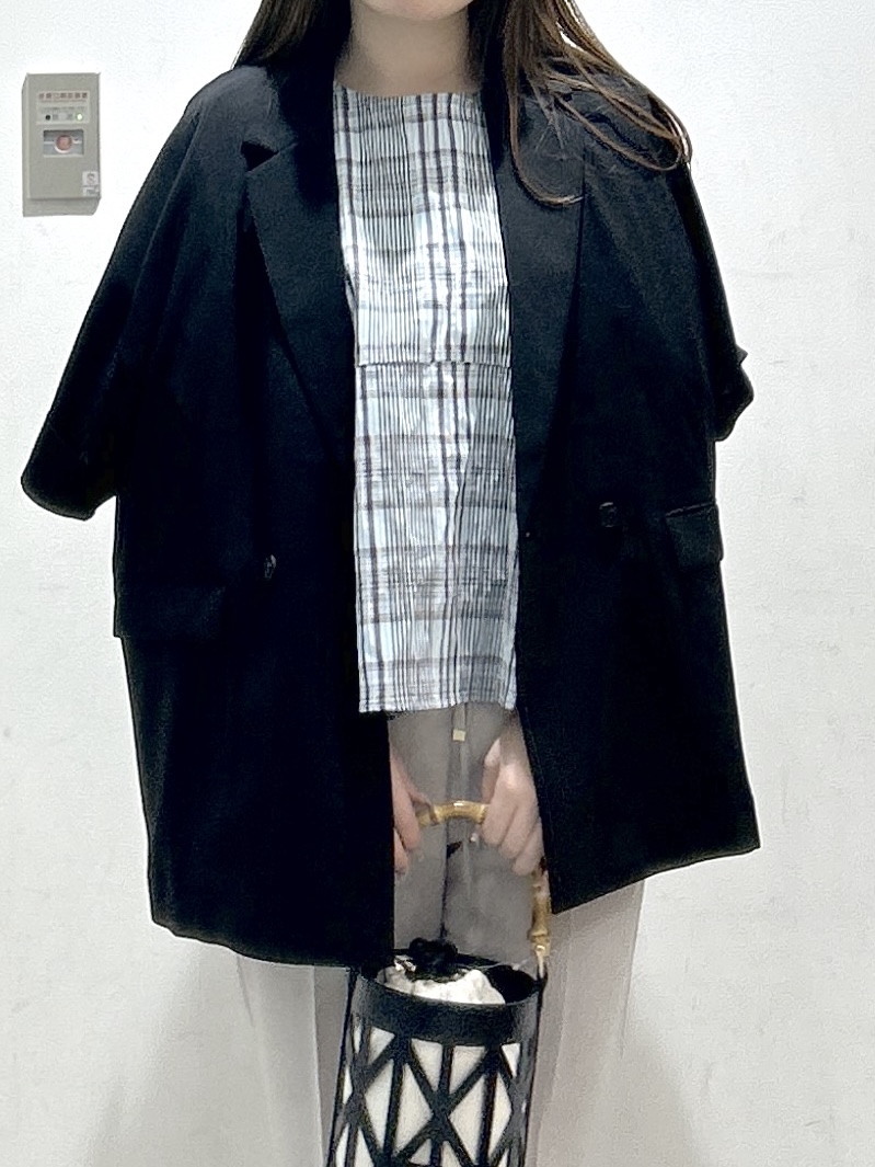 sayaさんの「OPAQUE.CLIP｜【接触冷感／吸水速乾／防シワ】リネンライクテーラードジャケット《洗濯機OK》」を使ったコーディネート