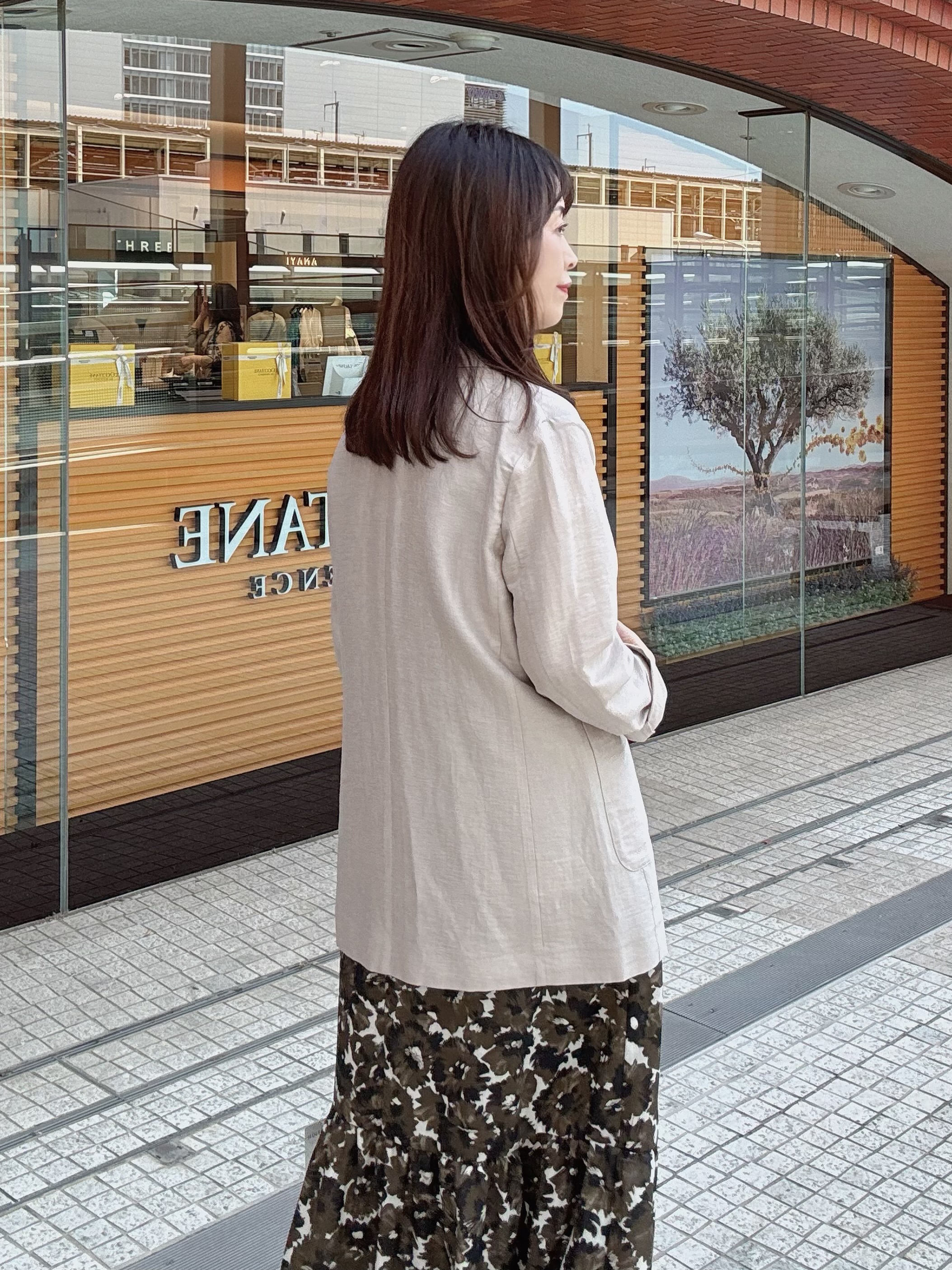 makiさんの「UNTITLED｜◆【程よいシアー感/洗える】エアリーバイオジャケット」を使ったコーディネート