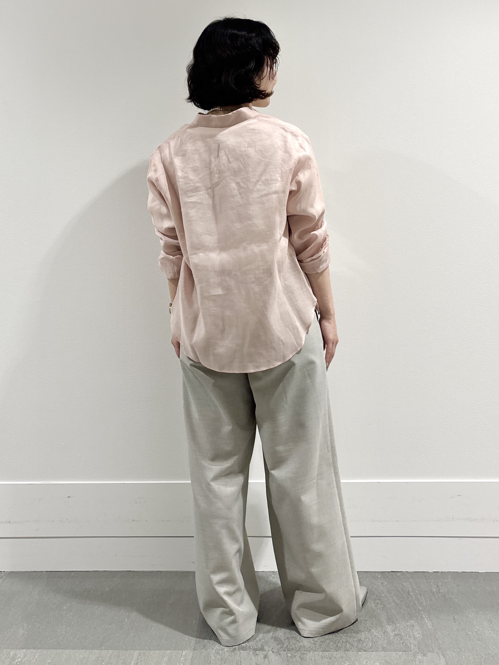 モエカさんの「UNTITLED｜【接触冷感】ドライタッチシャツ」を使ったコーディネート