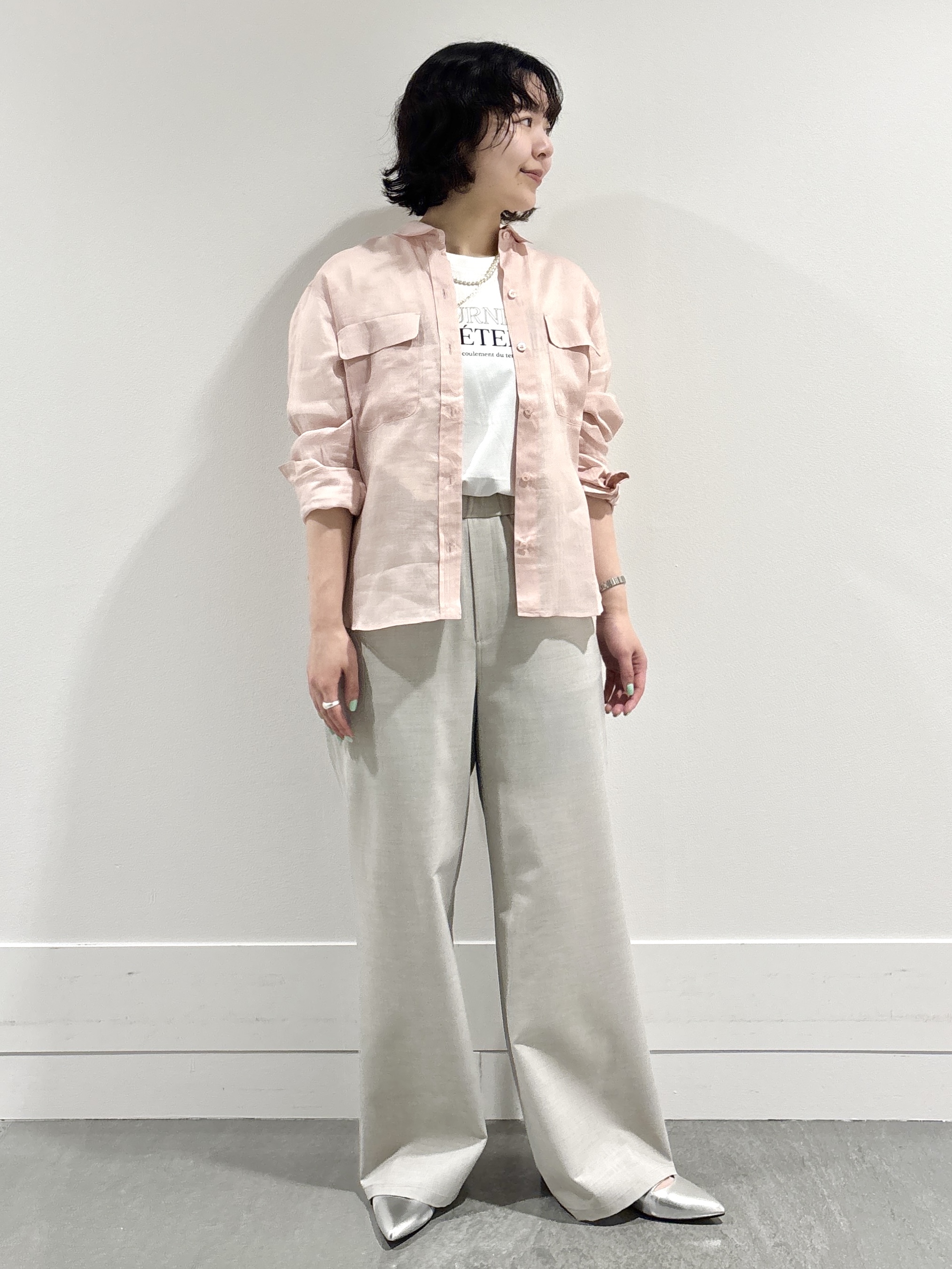 モエカさんの「UNTITLED｜【接触冷感】ドライタッチシャツ」を使ったコーディネート