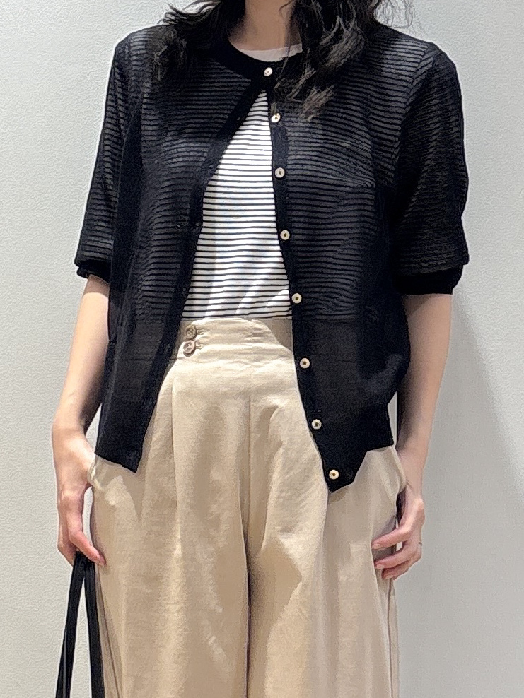 ayakaさんの「grove｜高評価！【洗える/名品】大人の透け感、シアーカーディガン」を使ったコーディネート