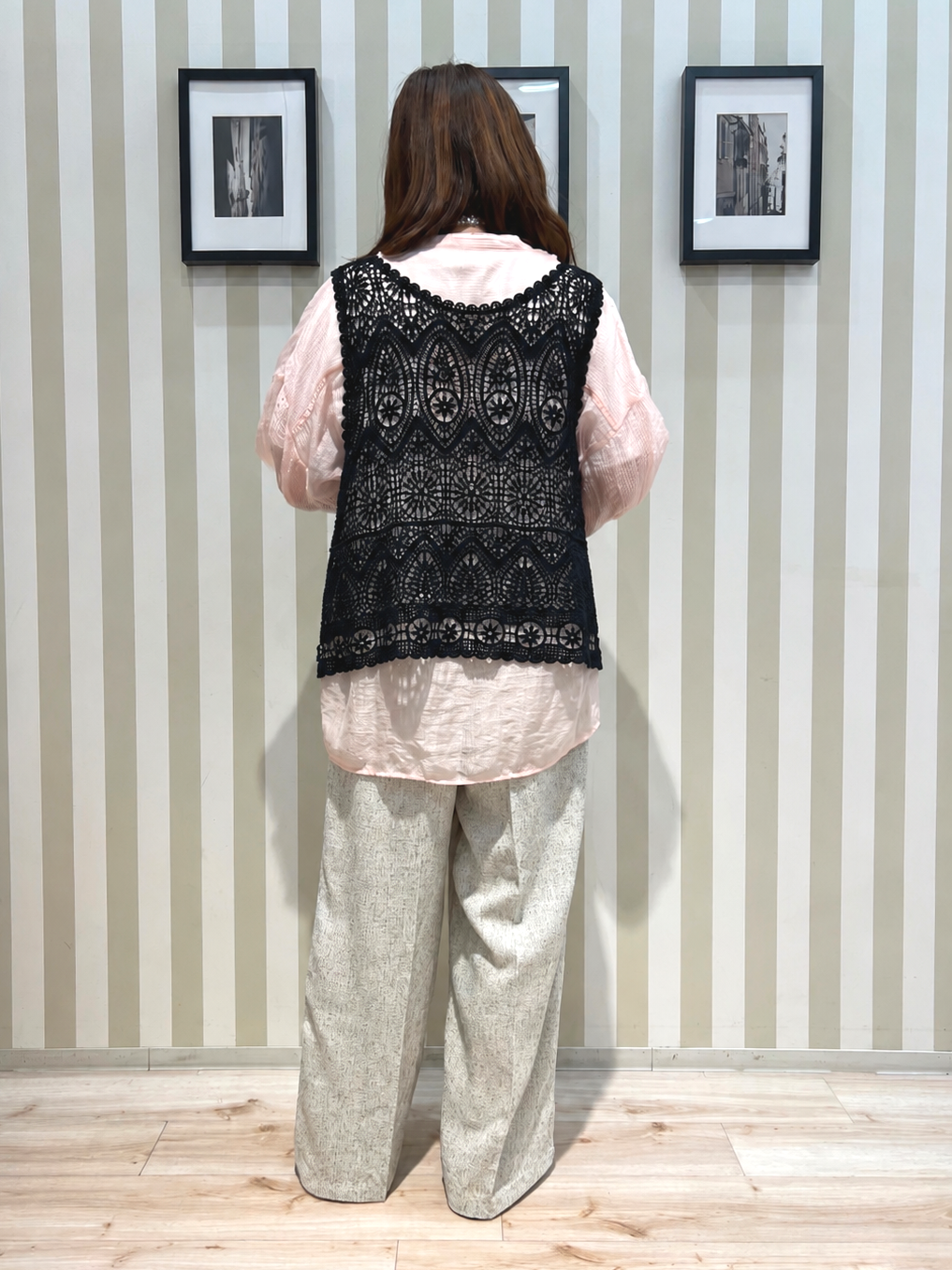manaさんの「SHOO･LA･RUE｜【S-LL】大人のシアー感 風合い楽しむバンドカラーシャツ」を使ったコーディネート