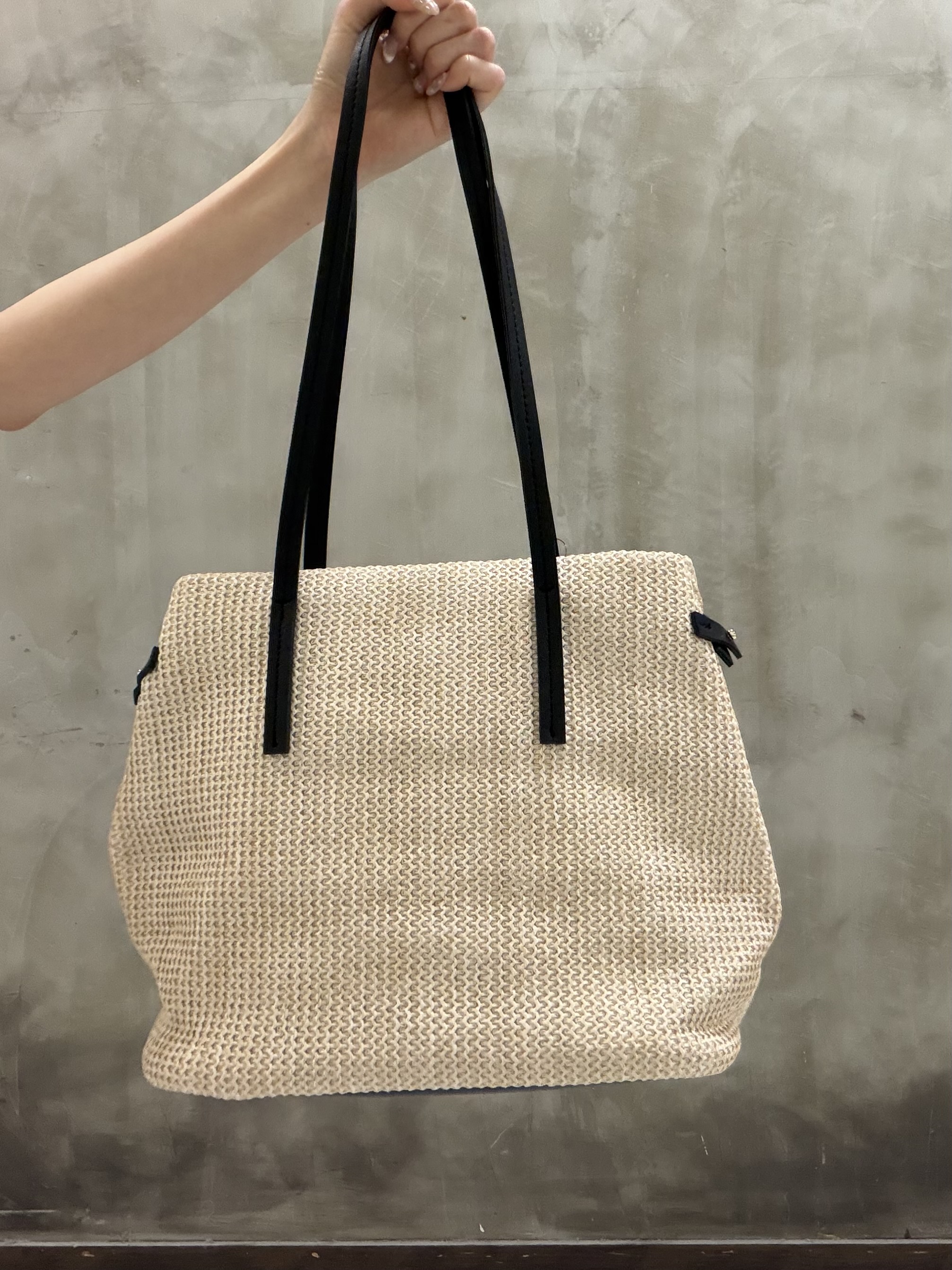 maiさんの「grove｜高評価！【洗える/名品】大人の透け感、シアーカーディガン」を使ったコーディネート