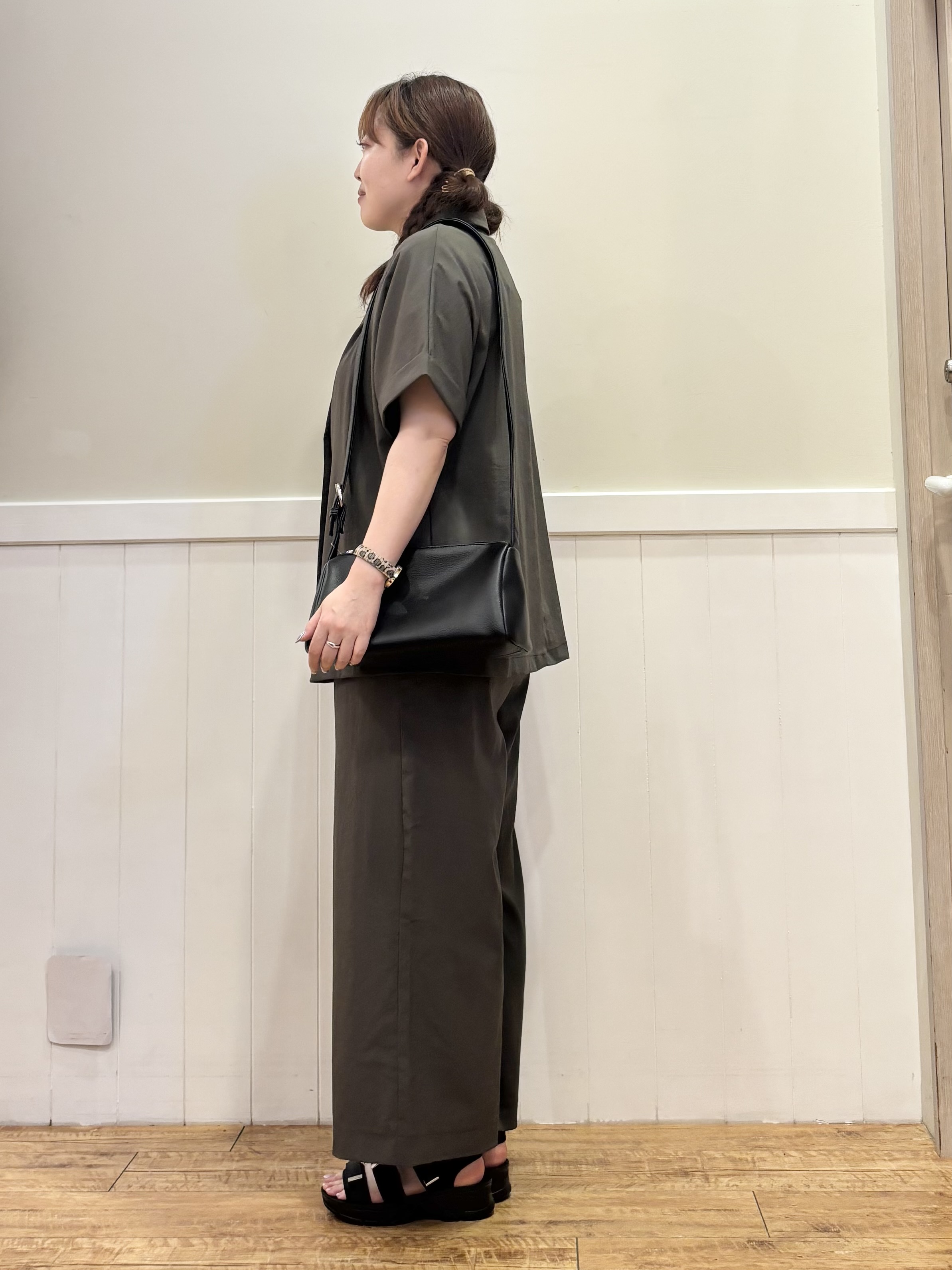 ハチさんの「SHOO･LA･RUE｜【高レビュー/洗濯機可/セットアップ可】軽凛(かろりん) 半袖ジャケット」を使ったコーディネート