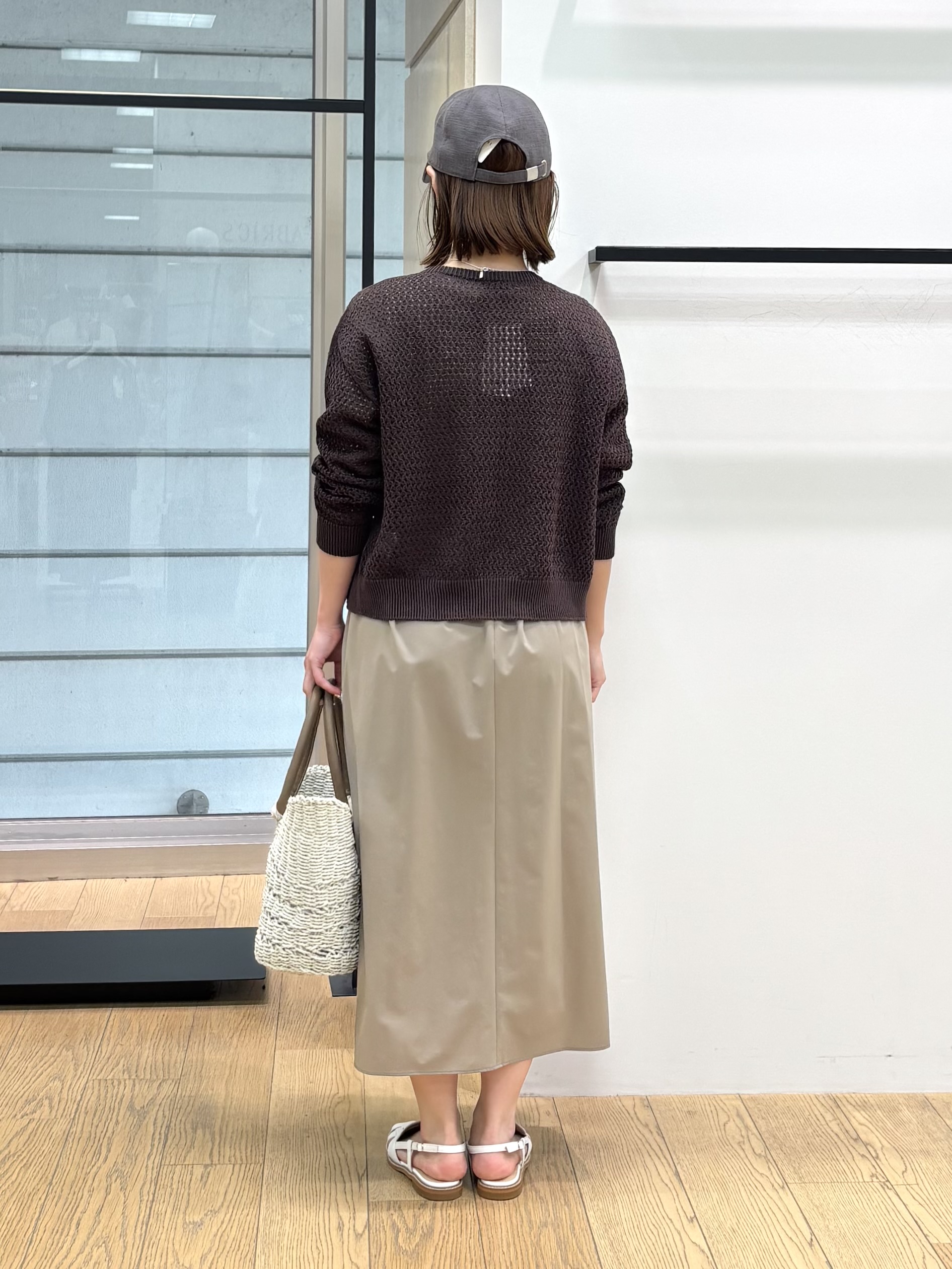 asamiさんの「INDIVI｜【撥水／UVケア／SETUP可能】軽量ベルト付きAラインワンピース」を使ったコーディネート