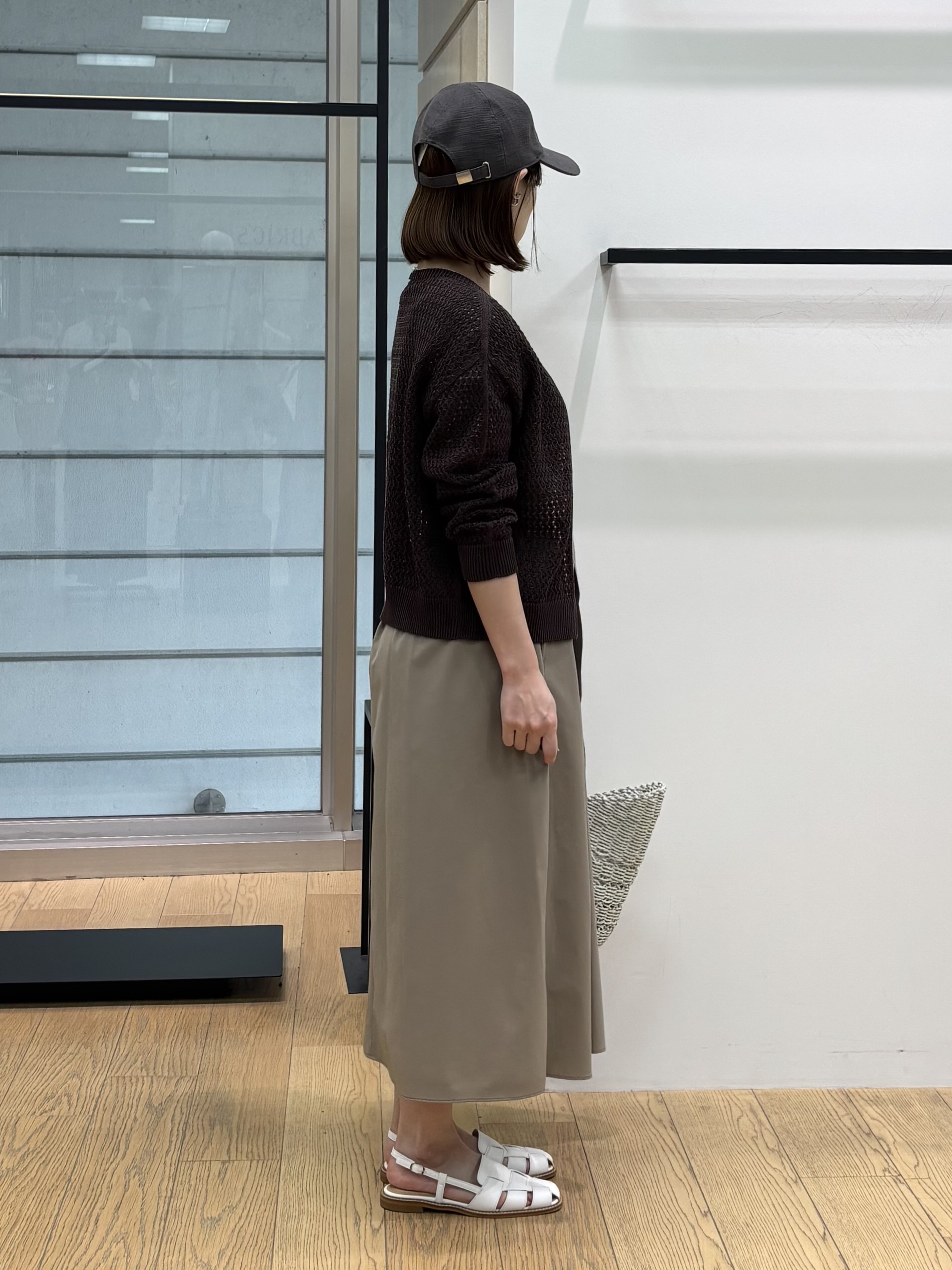 asamiさんの「INDIVI｜【撥水／UVケア／SETUP可能】軽量ベルト付きAラインワンピース」を使ったコーディネート