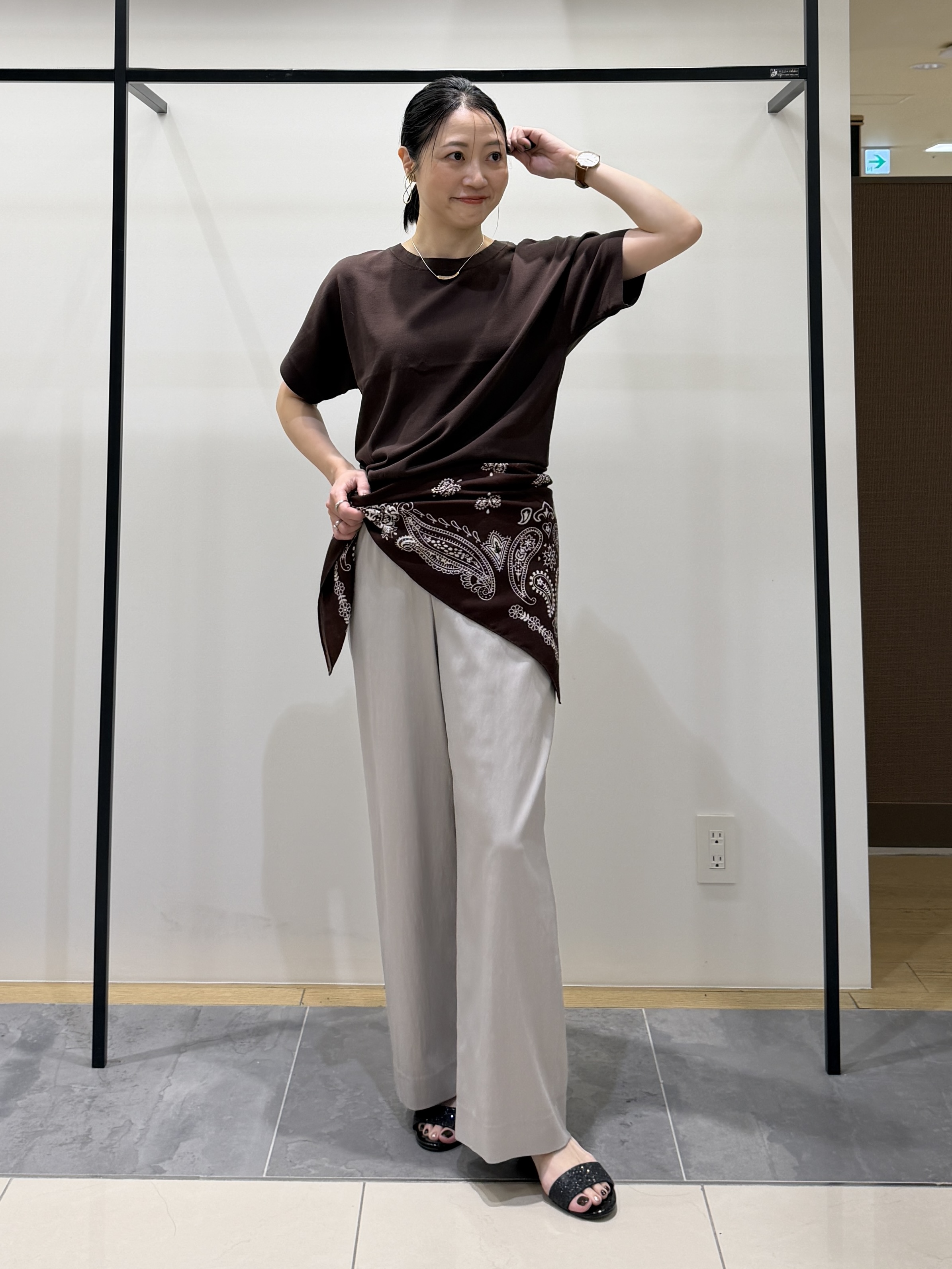 shihoさんの「INDIVI｜【洗える／コットン】ドライタッチさらりニットT」を使ったコーディネート