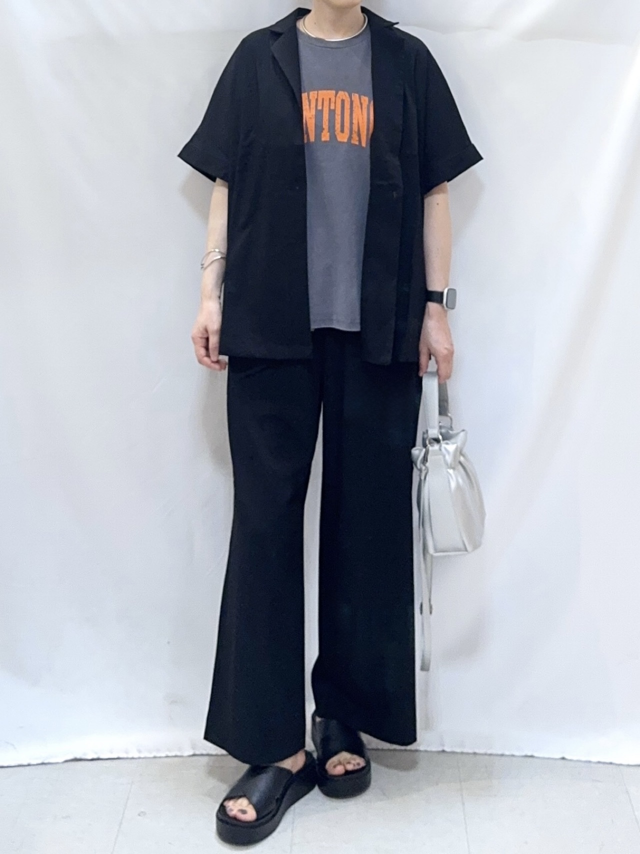 𝐇𝐢𝐫𝐨𝐦𝐢さんの「SHOO･LA･RUE｜【高レビュー/洗濯機可/セットアップ可】軽凛(かろりん) 半袖ジャケット」を使ったコーディネート