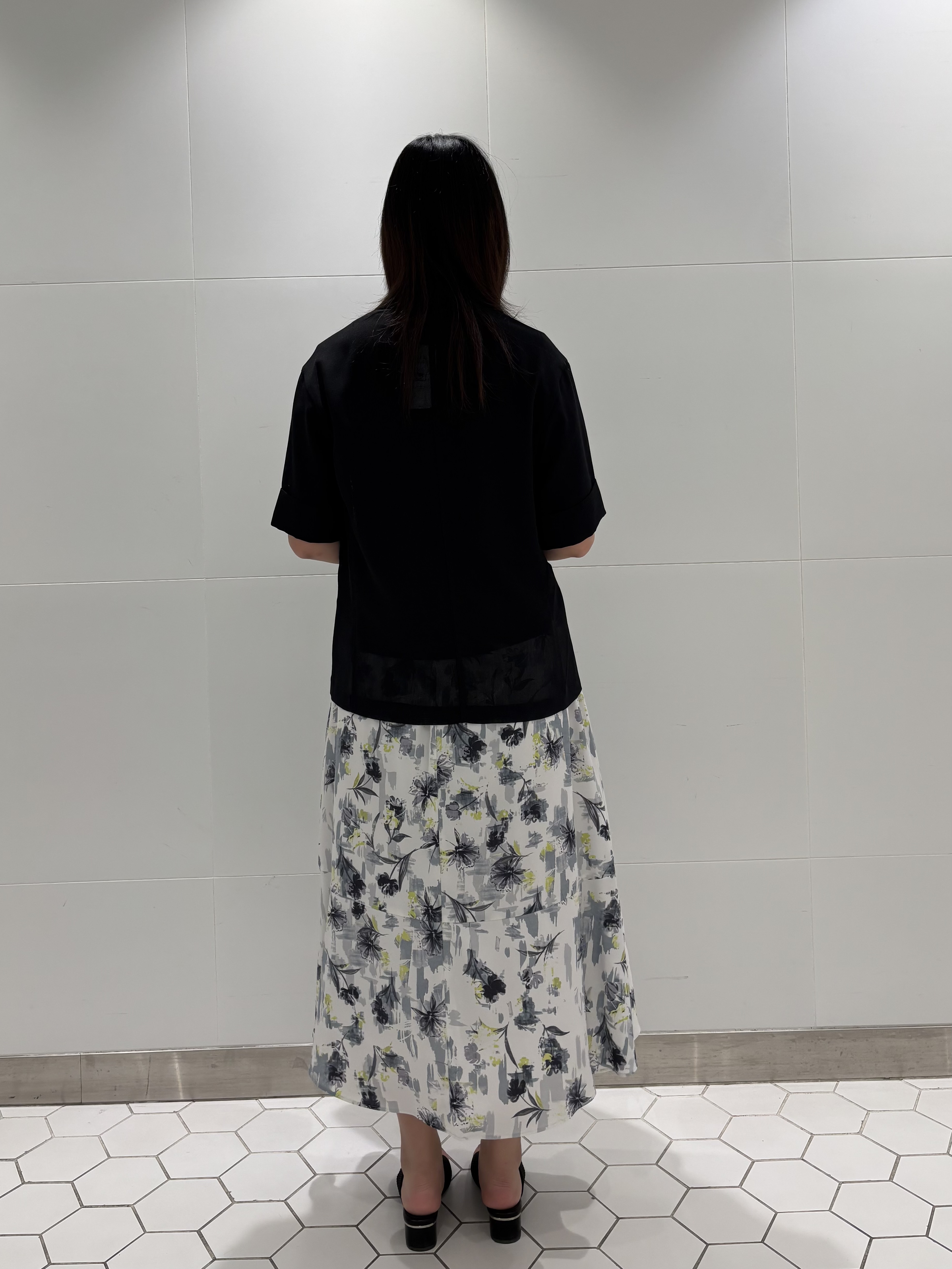 koharuさんの「INDIVI｜【抗菌防臭／消臭】上品光沢コットンTシャツ」を使ったコーディネート