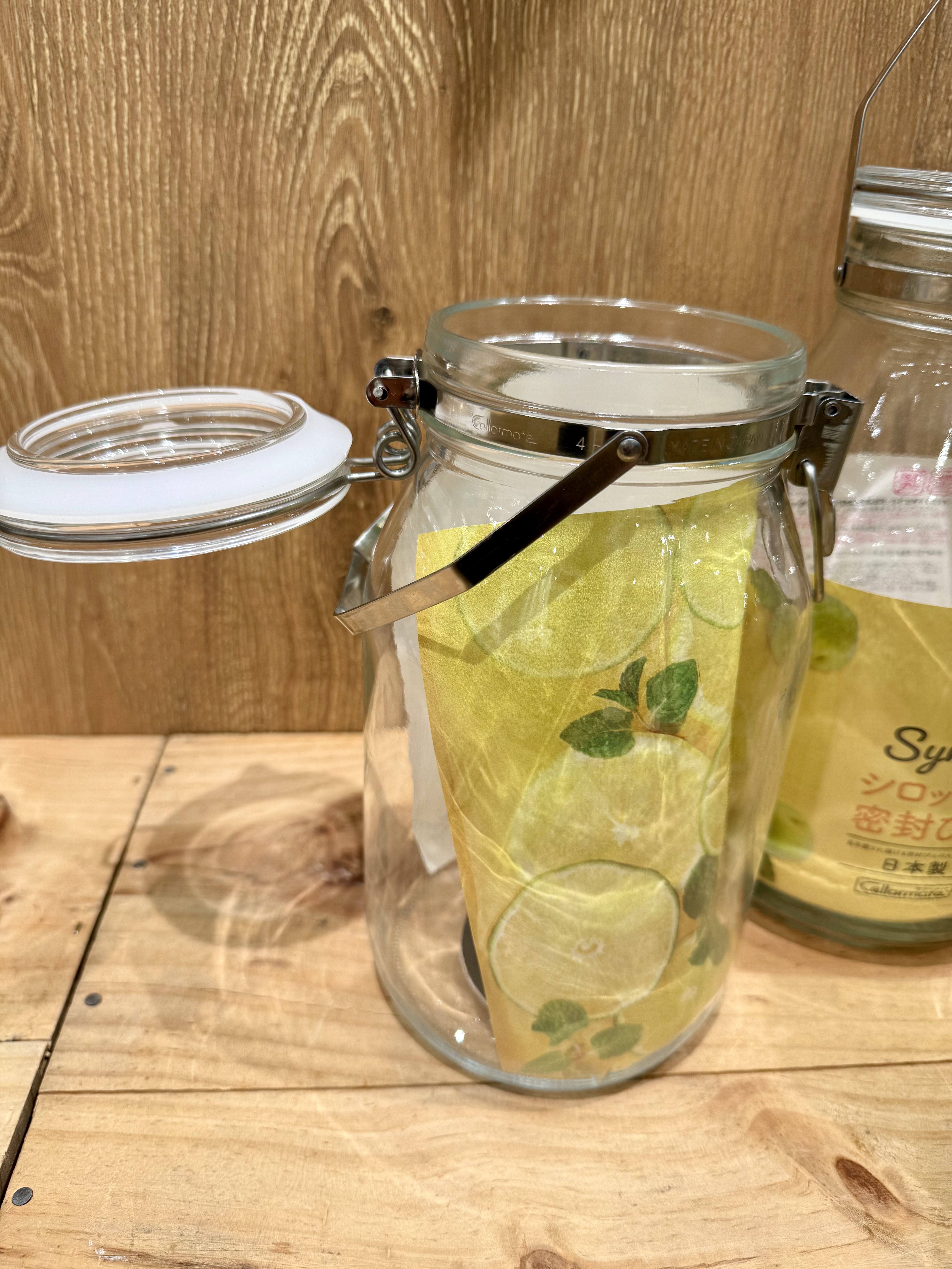 きのこさんの「212 KITCHEN STORE｜◆取っ手密封ビン 3L ＜Cellarmate セラーメイト＞」を使ったコーディネート