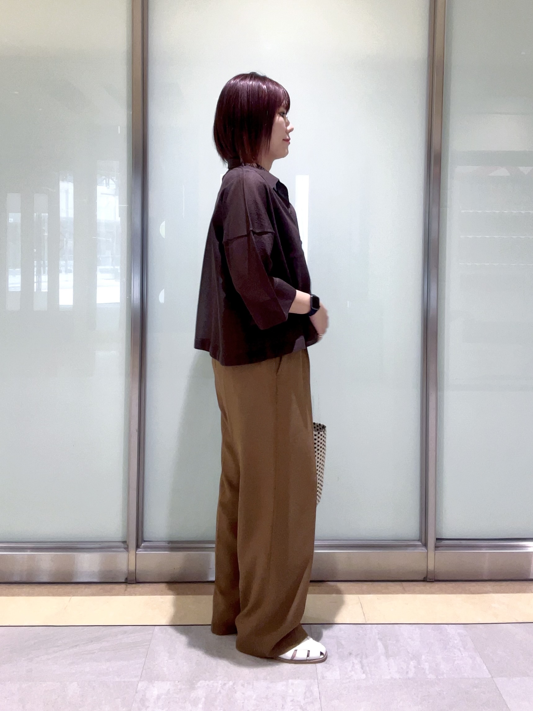 mayutaさんの「INDIVI｜【洗える／シアー】衿付きシャツライクニットカーディガン」を使ったコーディネート