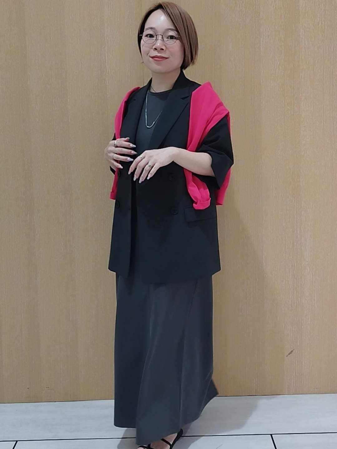 s u g iさんの「UNTITLED｜【シワになりにくい/セットアップ可/接触冷感】ハーフスリーブジャケット」を使ったコーディネート