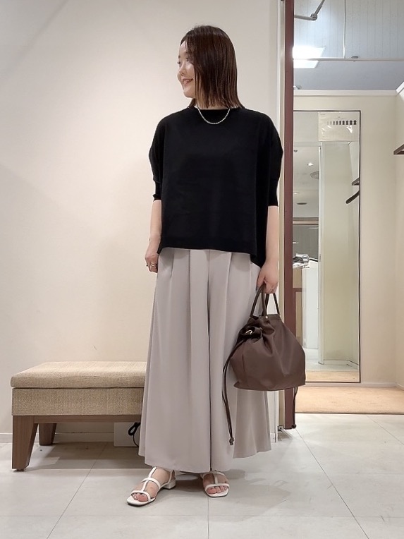 YUIさんの「UNTITLED｜【アンサンブル可/洗える】シアーレーヨンニット」を使ったコーディネート