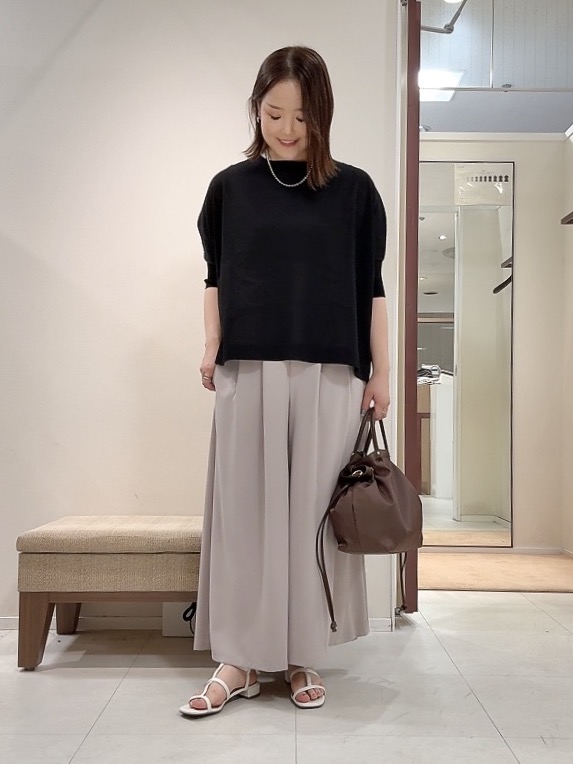 YUIさんの「UNTITLED｜【アンサンブル可/洗える】シアーレーヨンニット」を使ったコーディネート