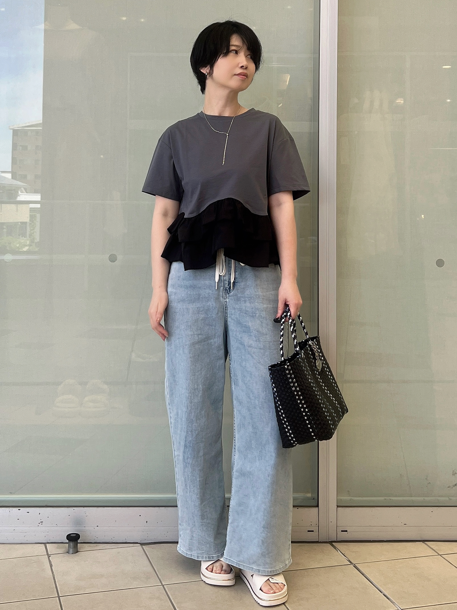 yo-koさんの「OPAQUE.CLIP｜裾フリルドッキングTシャツ【洗濯機OK】」を使ったコーディネート
