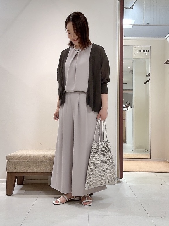 YUIさんの「UNTITLED｜【日除け・冷房対策に】コットンリネンカーディガン」を使ったコーディネート