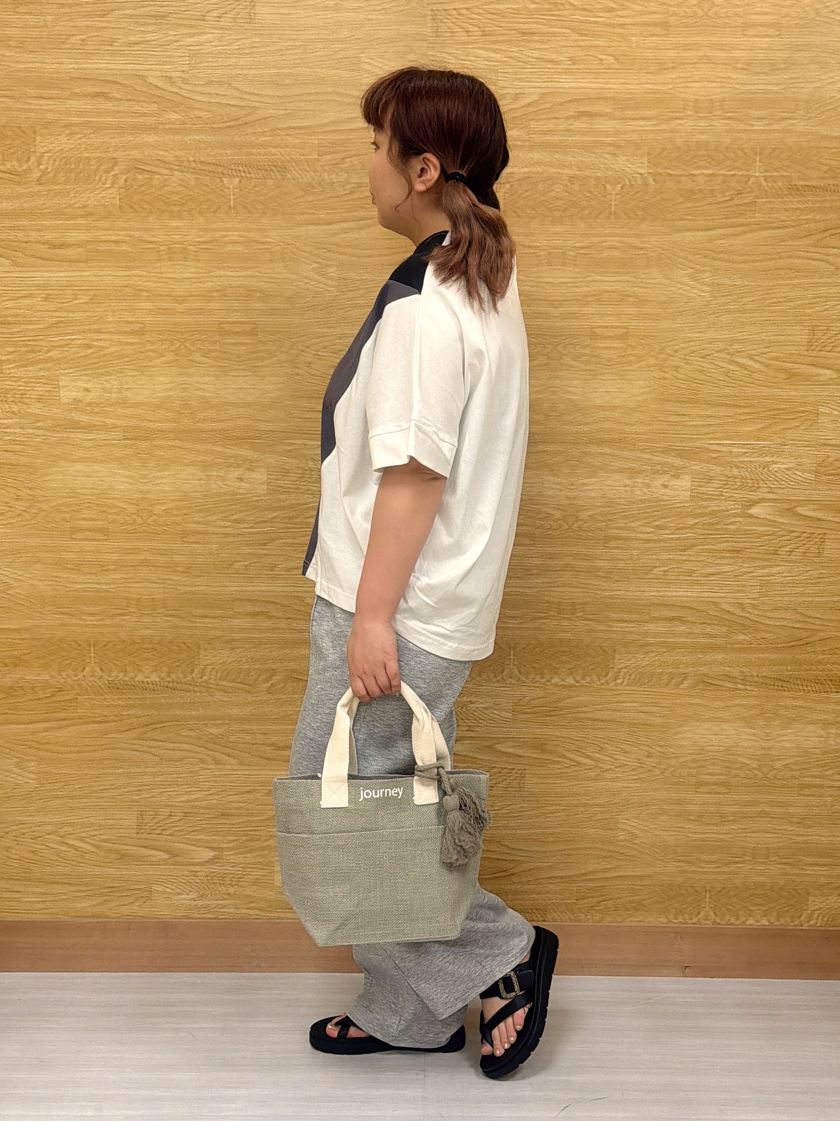 ぁむさんの「SHOO･LA･RUE｜【S-LL/洗濯機可】インしないで着られる ななめ3段切り替えトップス」を使ったコーディネート