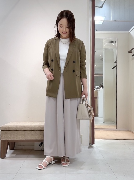 YUIさんの「UNTITLED｜◆【セットアップ可/接触冷感/通気性】ドライシアーダブルジャケット」を使ったコーディネート