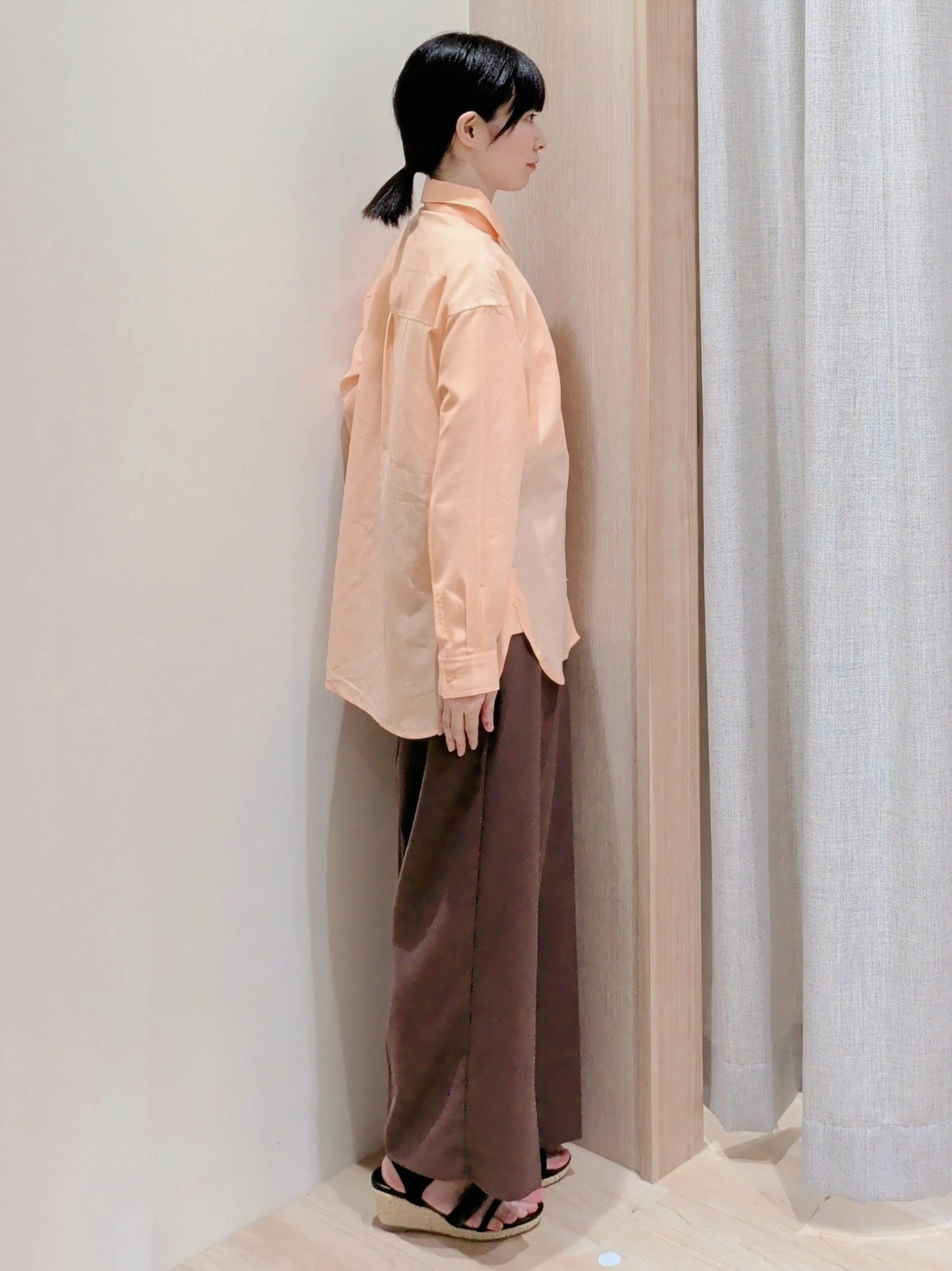 Yuiさんの「grove｜【洗濯機OK】朝晩の気温差に◎軽やかシアーシャツ」を使ったコーディネート